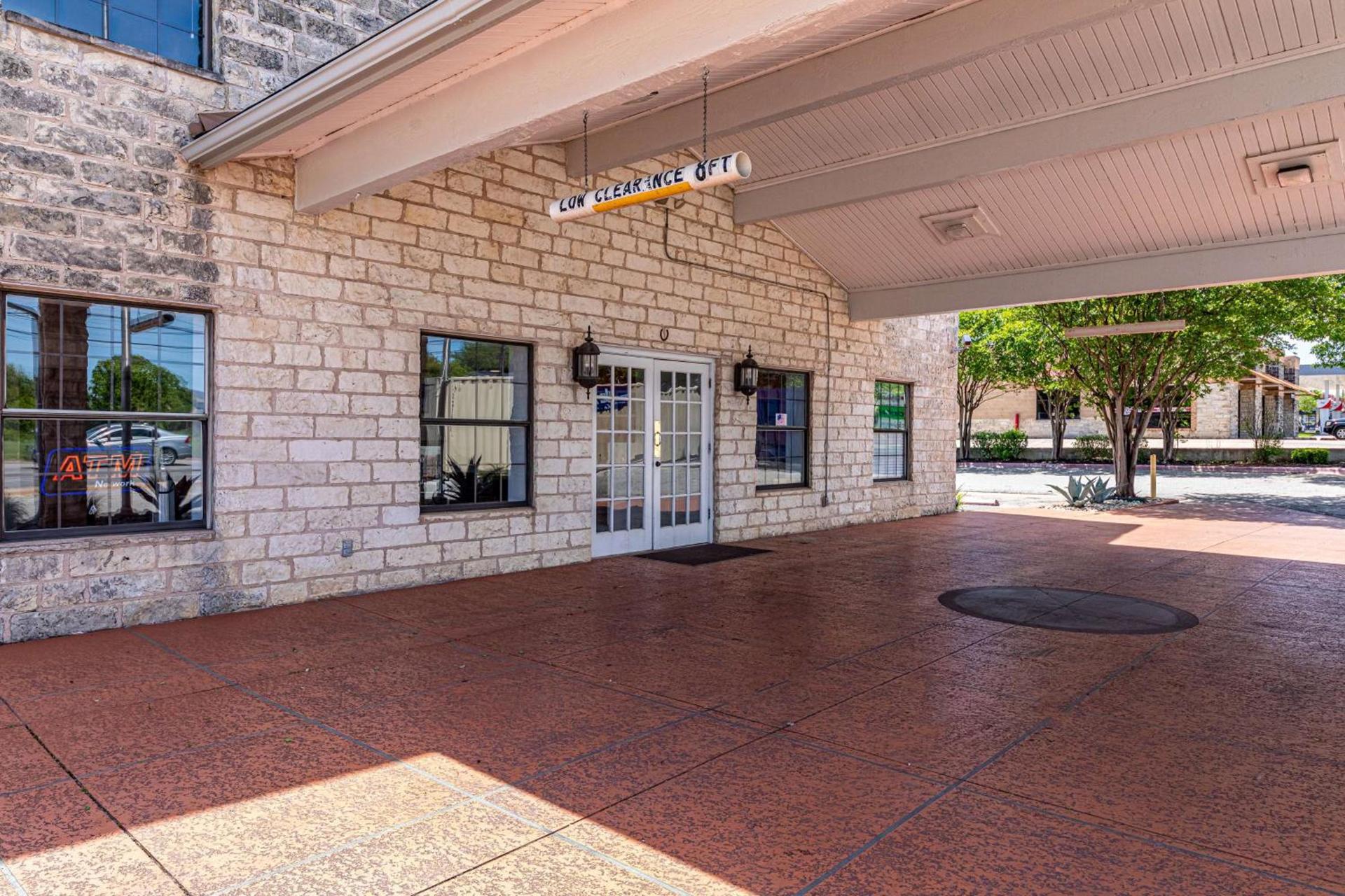 Motel 6-Georgetown, TX photo 4