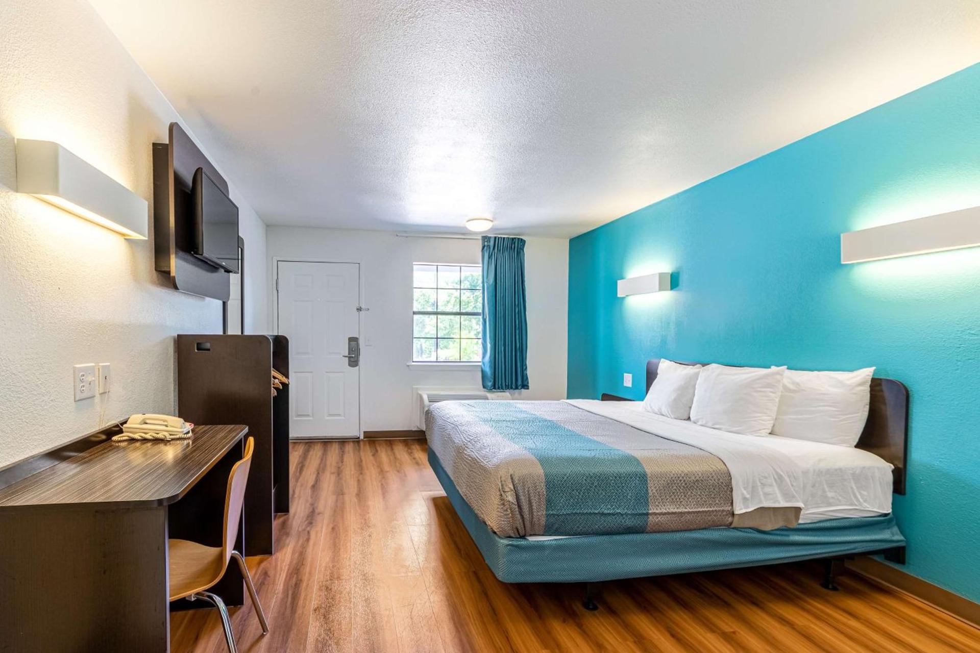 Motel 6-Georgetown, TX photo 16