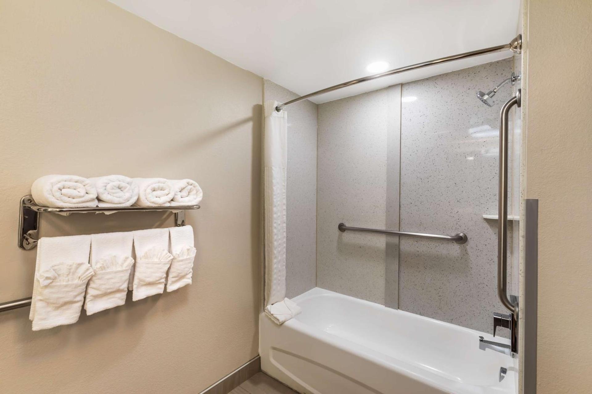 City Express by Marriott Duluth photo 32