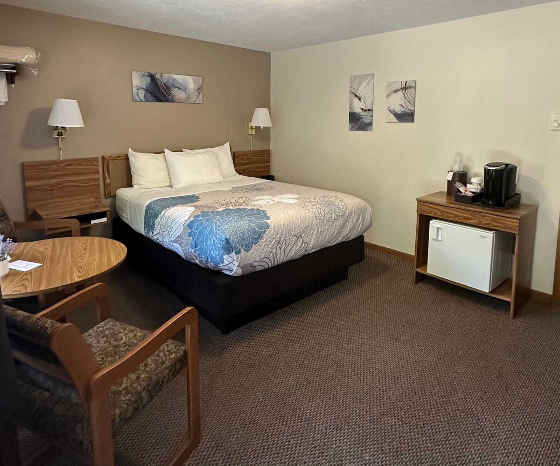 DownTown Inn photo 21