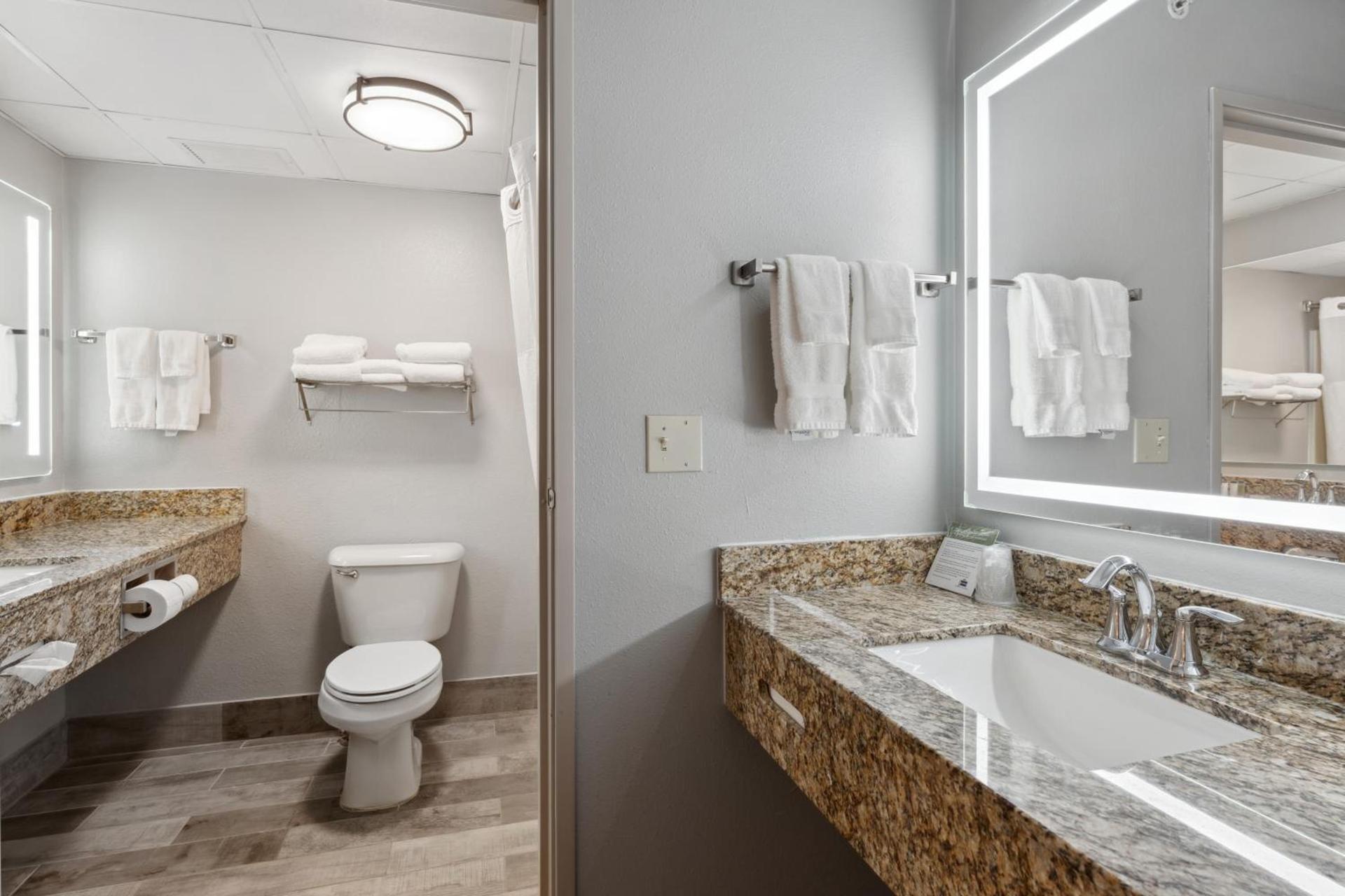 AmericInn by Wyndham Wisconsin Dells photo 19