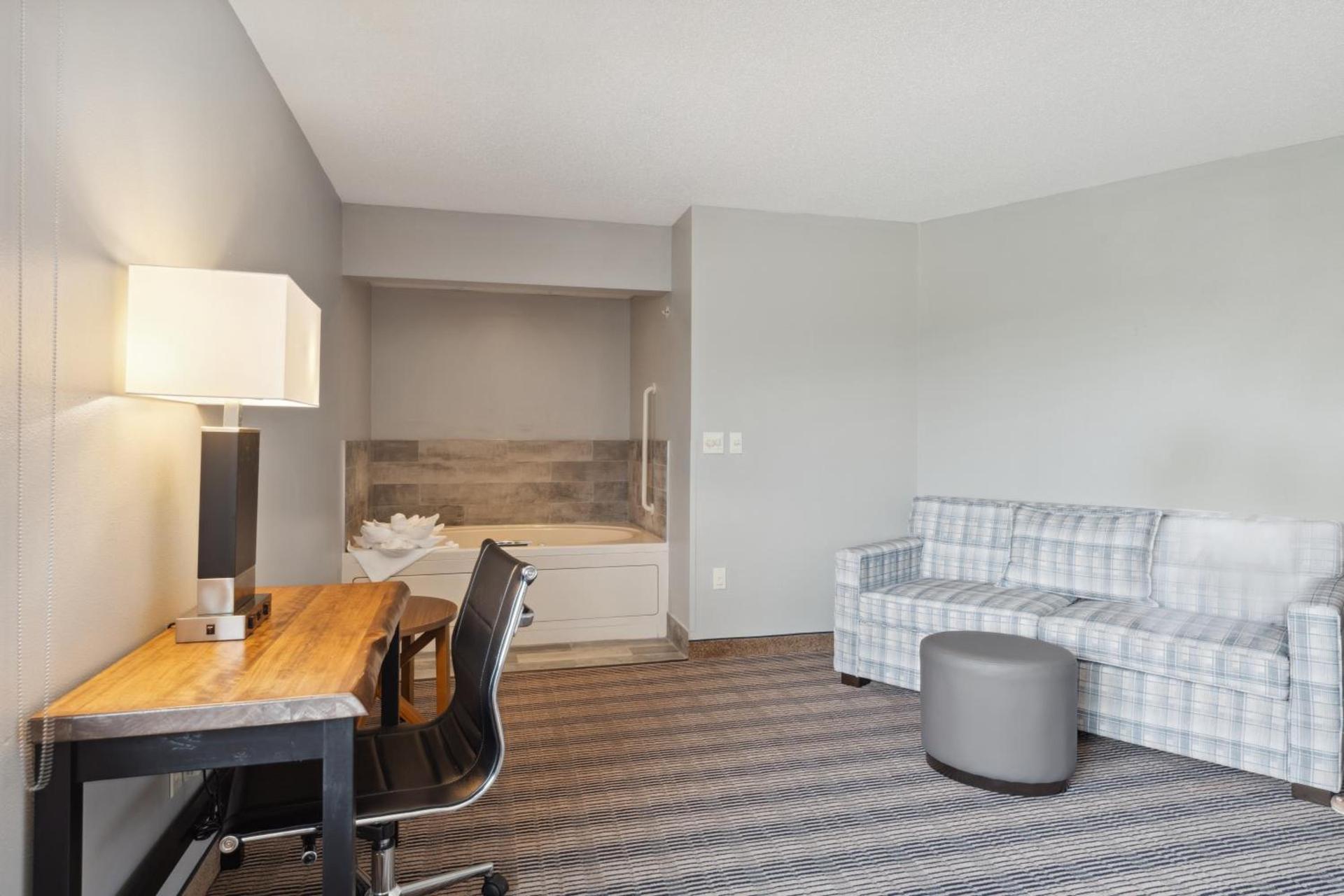 AmericInn by Wyndham Wisconsin Dells photo 21