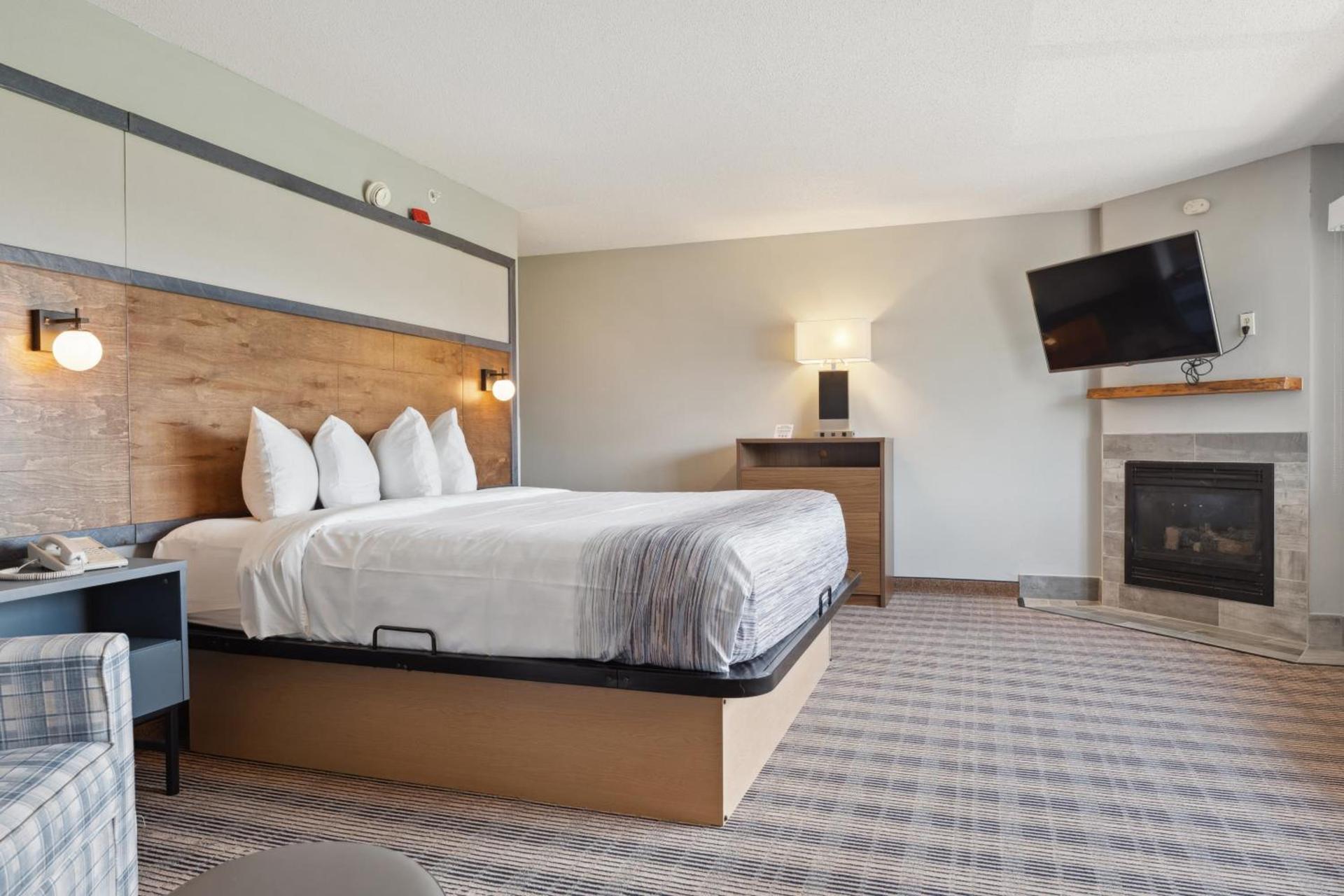 AmericInn by Wyndham Wisconsin Dells photo 40