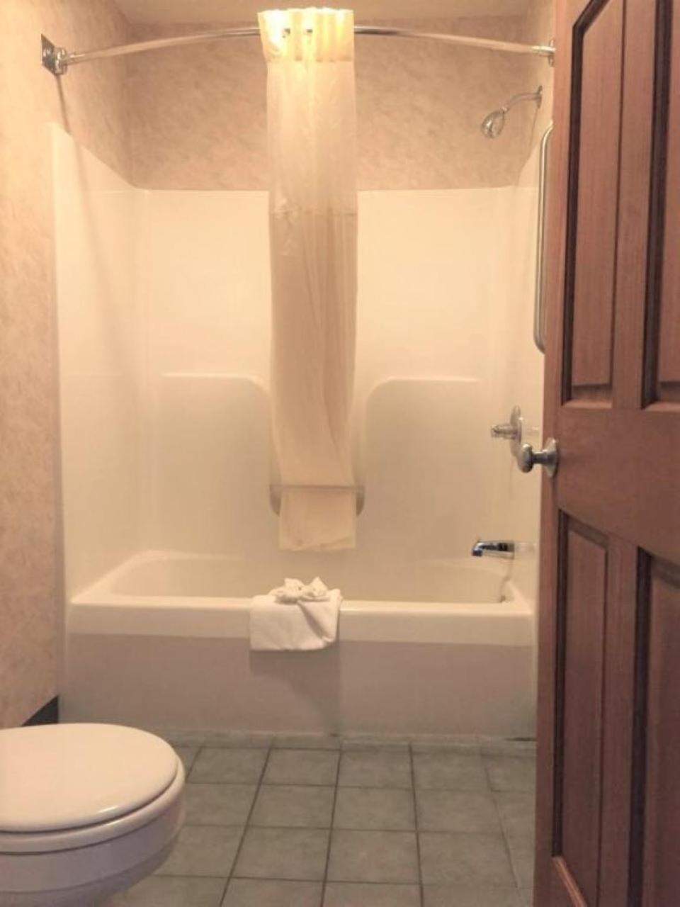 Quality Inn Lake George photo 33