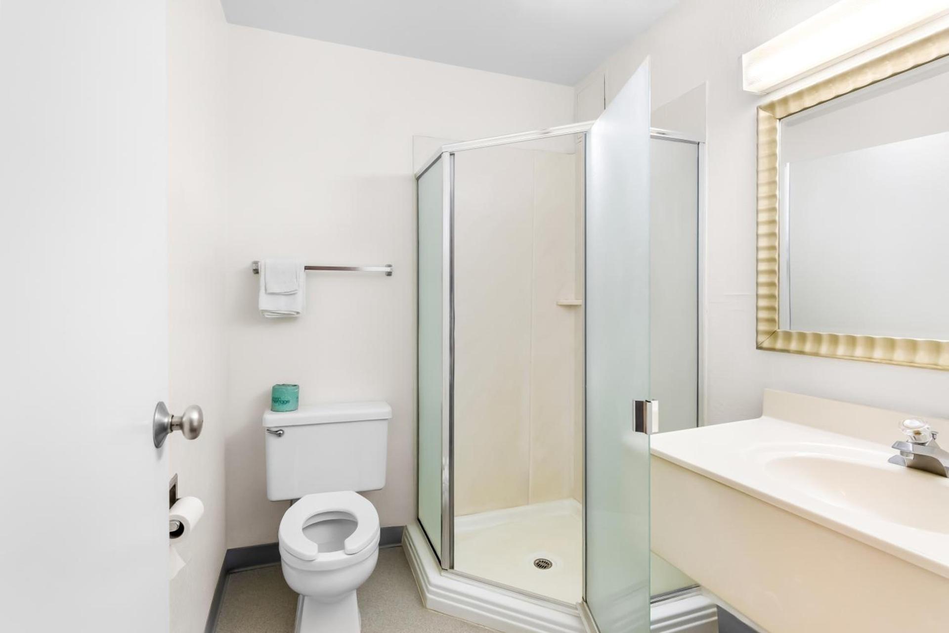 Americas Best Value Inn Stillwater photo 18