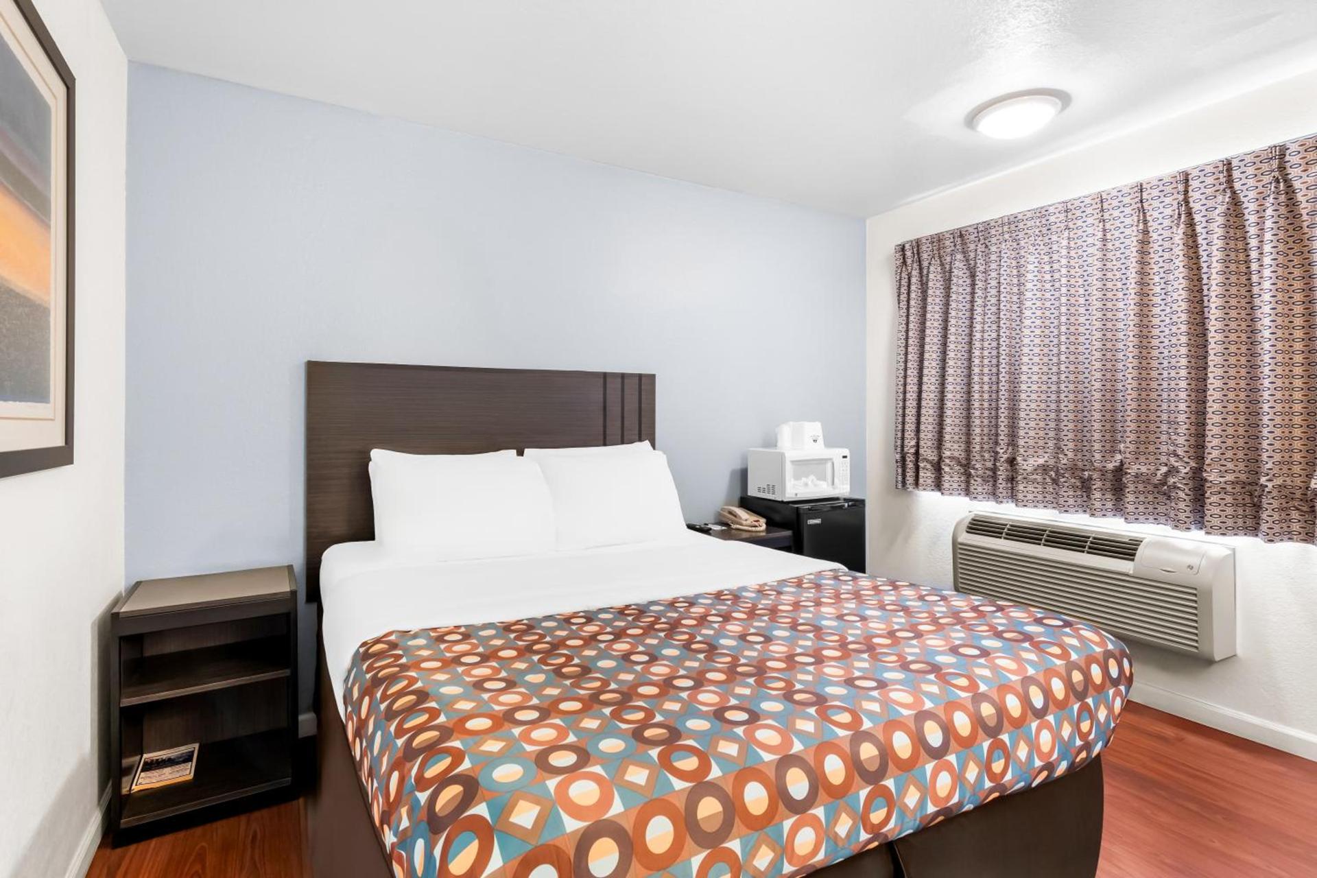 Americas Best Value Inn Stillwater photo 4