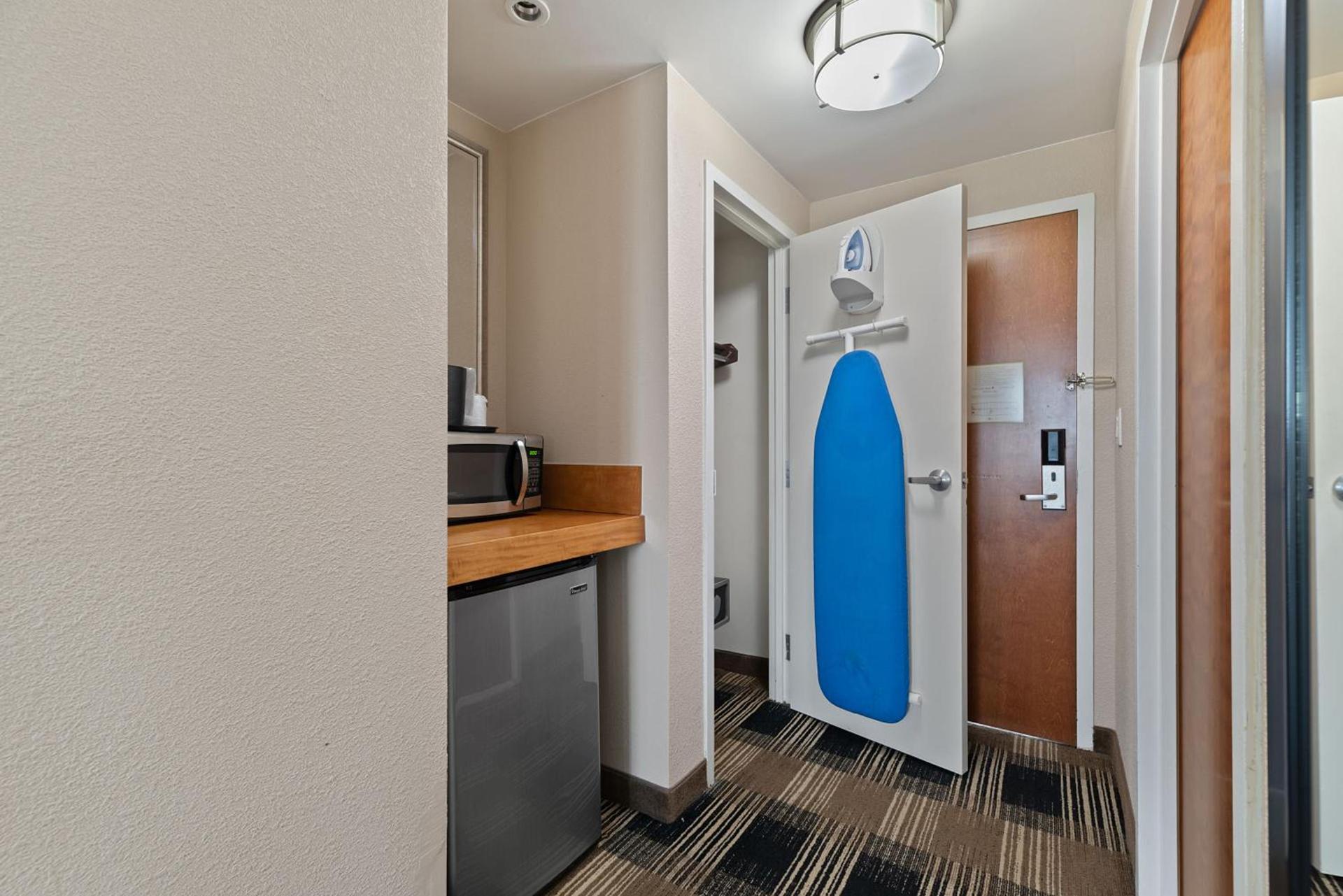 Hotel Executive Suites photo 53