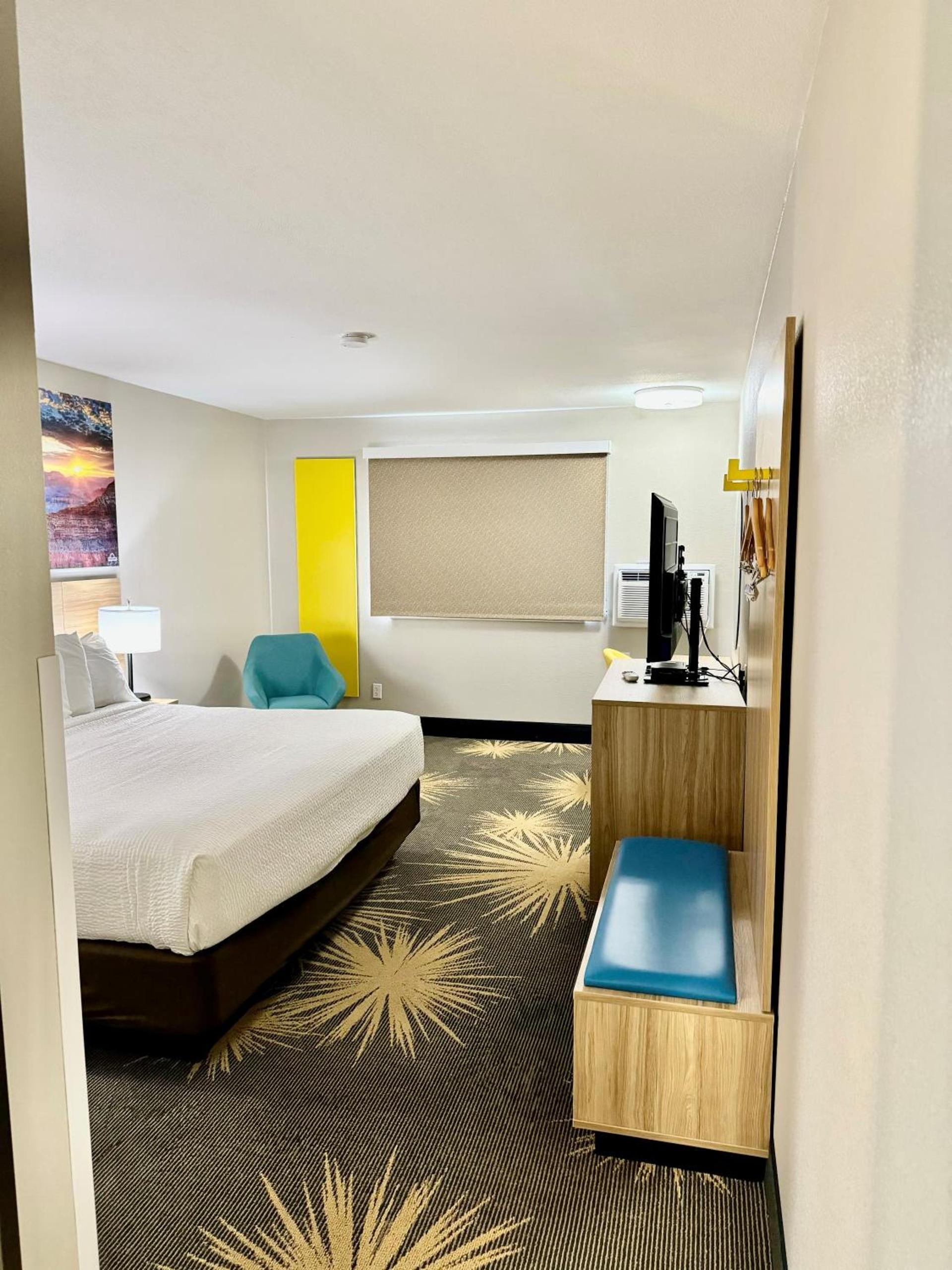 Days Inn by Wyndham Williams photo 68