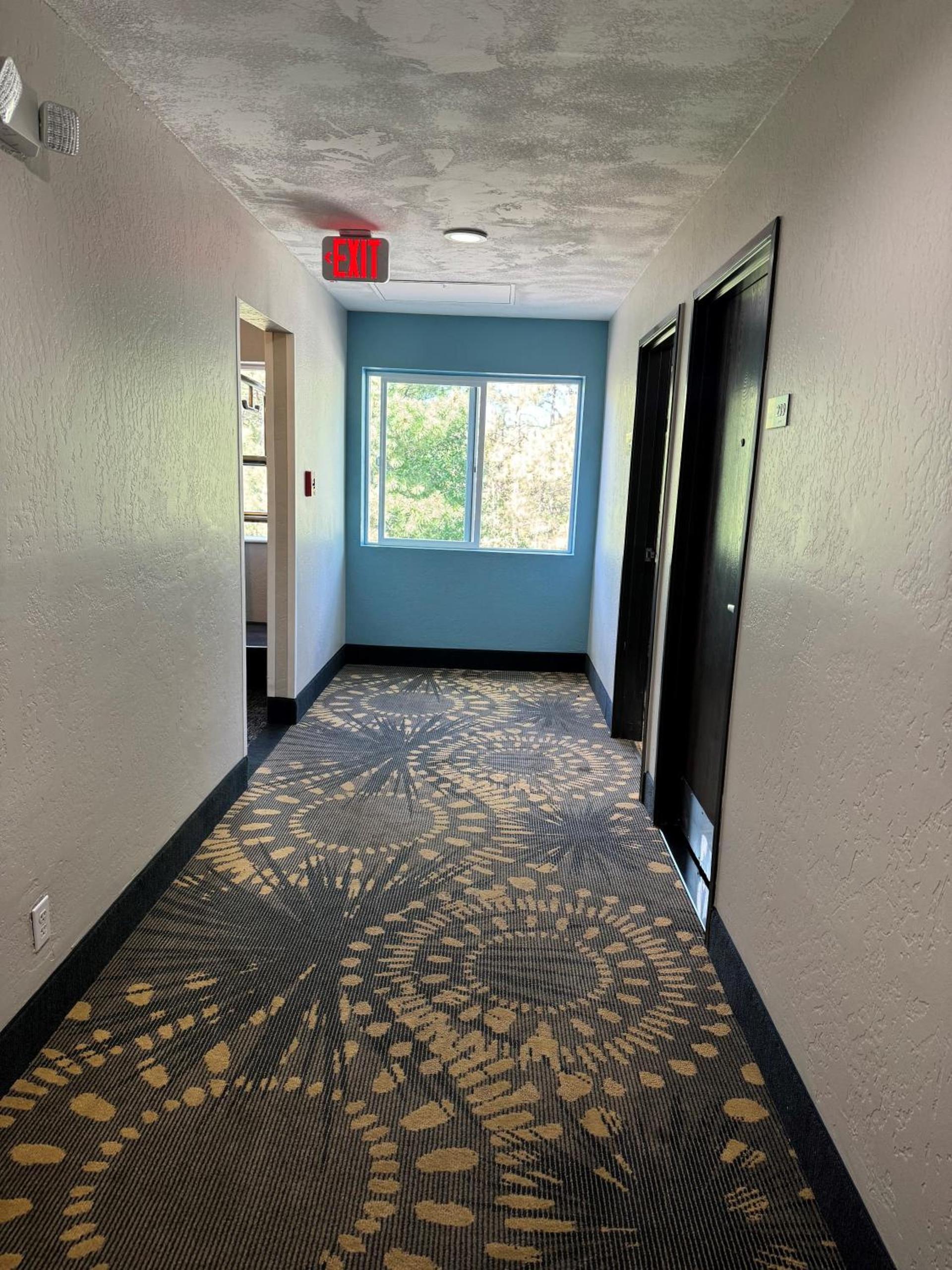 Days Inn by Wyndham Williams photo 77