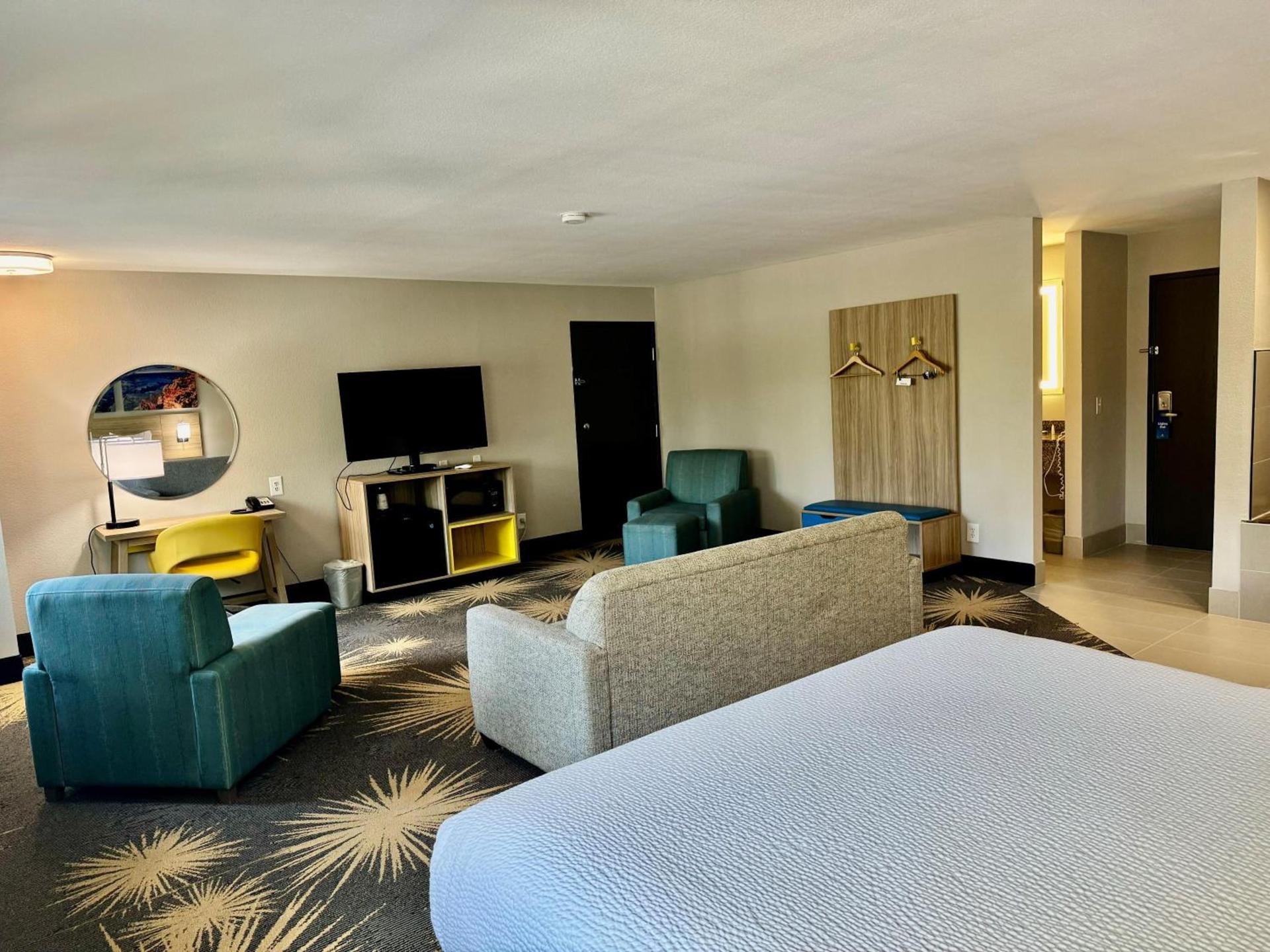Days Inn by Wyndham Williams photo 76