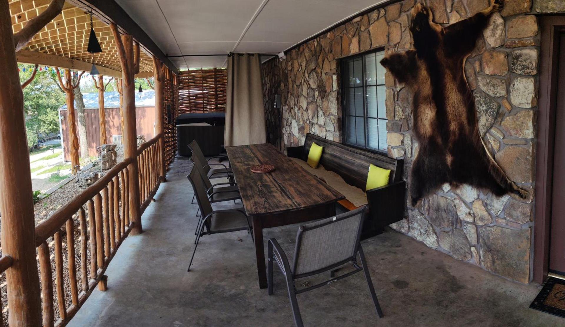 Cedar House photo 2