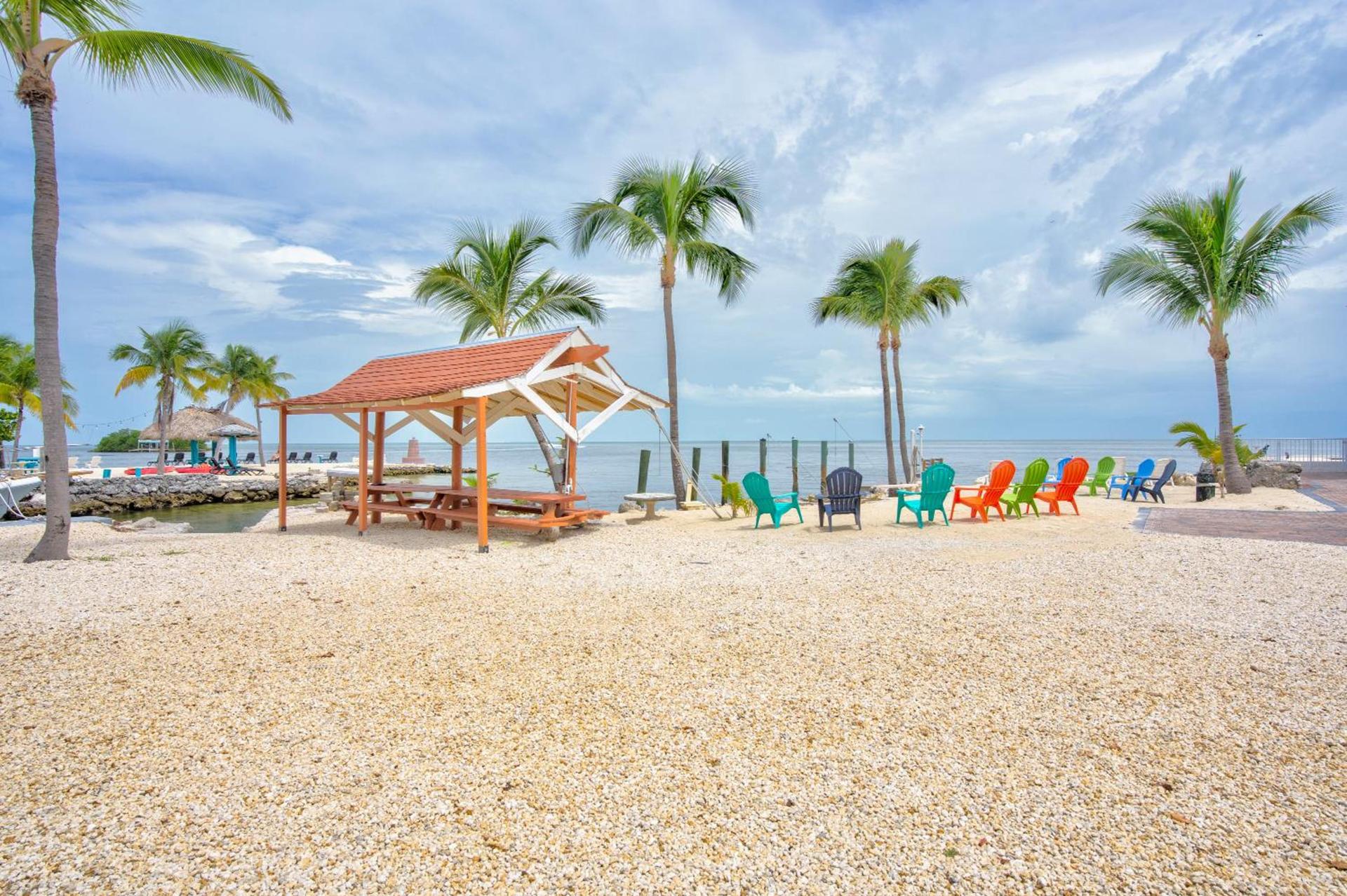 Aqua Lodges at 47th Street photo 14