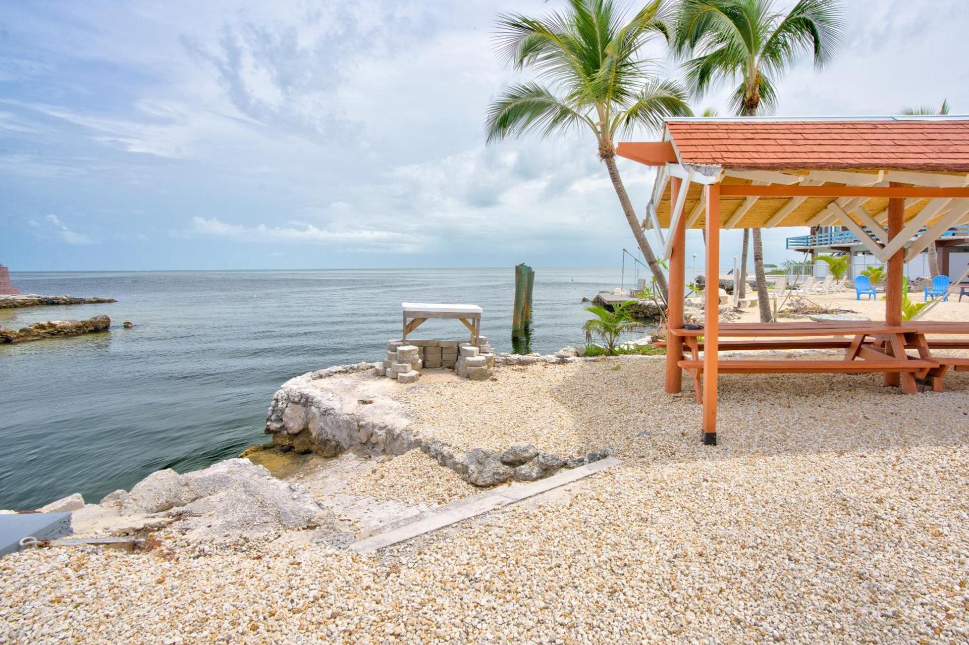 Aqua Lodges at 47th Street photo 6