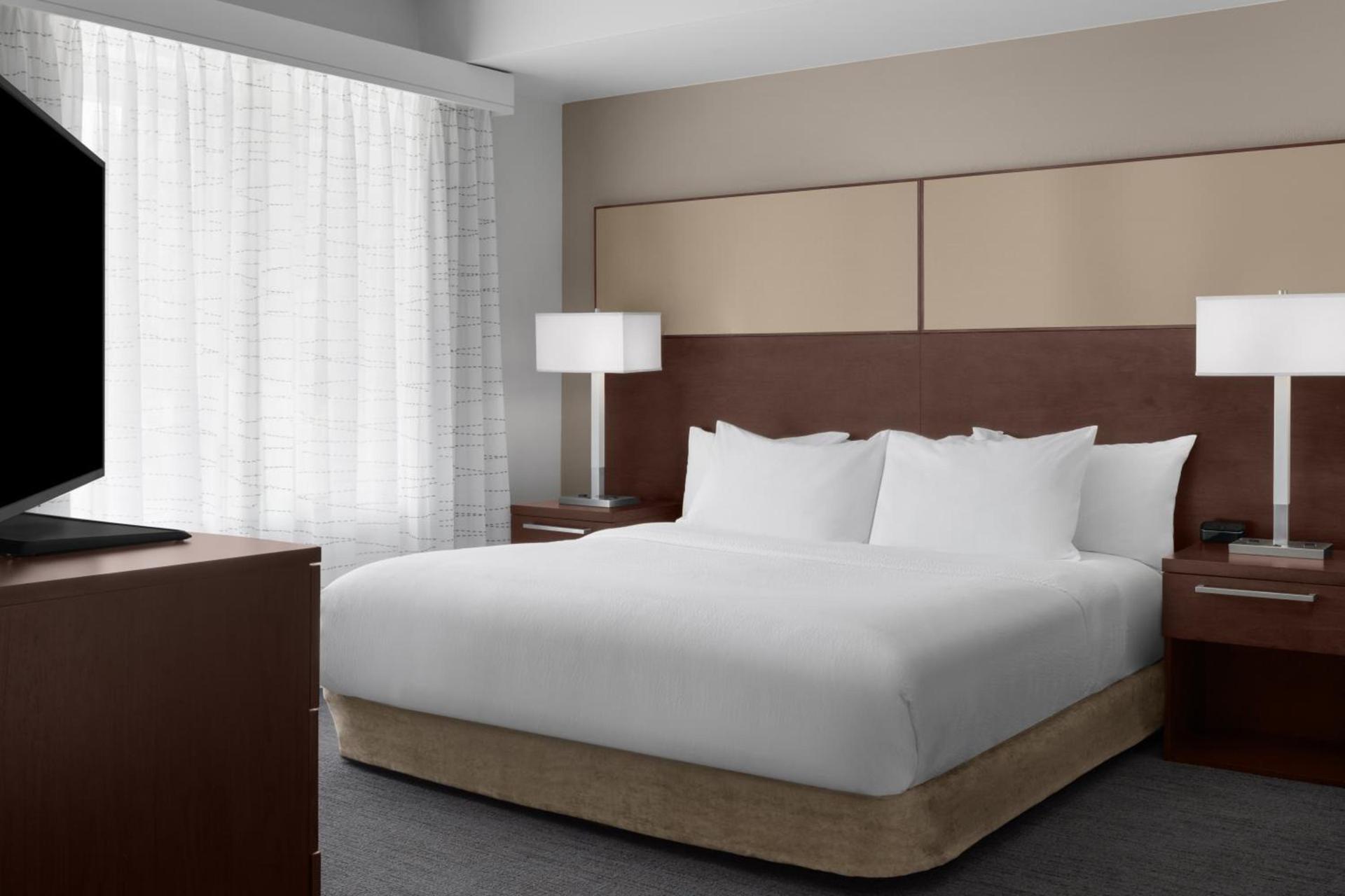 Residence Inn by Marriott Santa Clarita Valencia photo 9