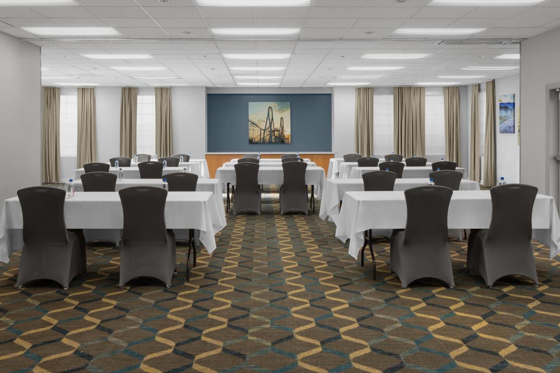 Residence Inn by Marriott Santa Clarita Valencia photo 13
