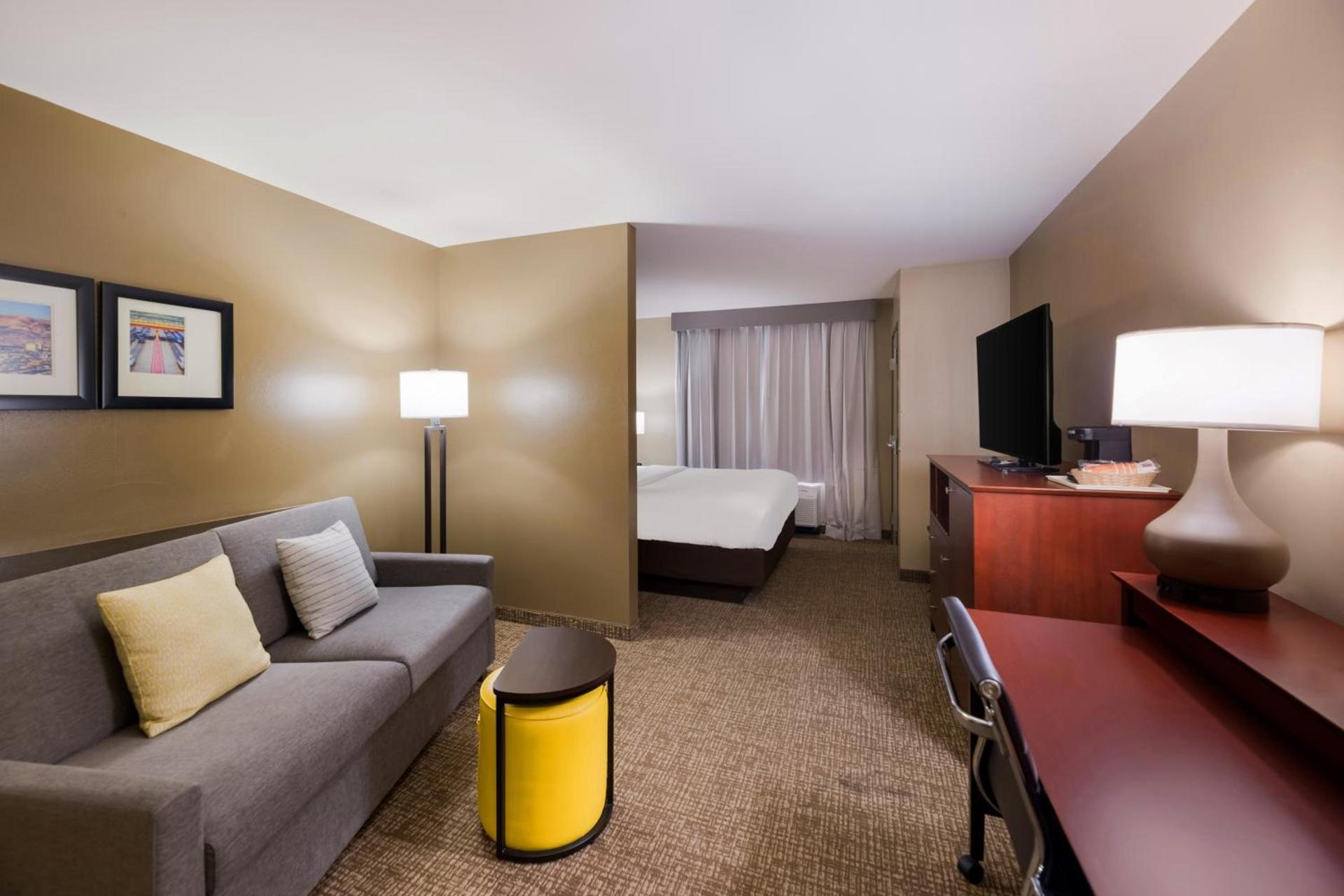 Comfort Suites El Paso West photo 13