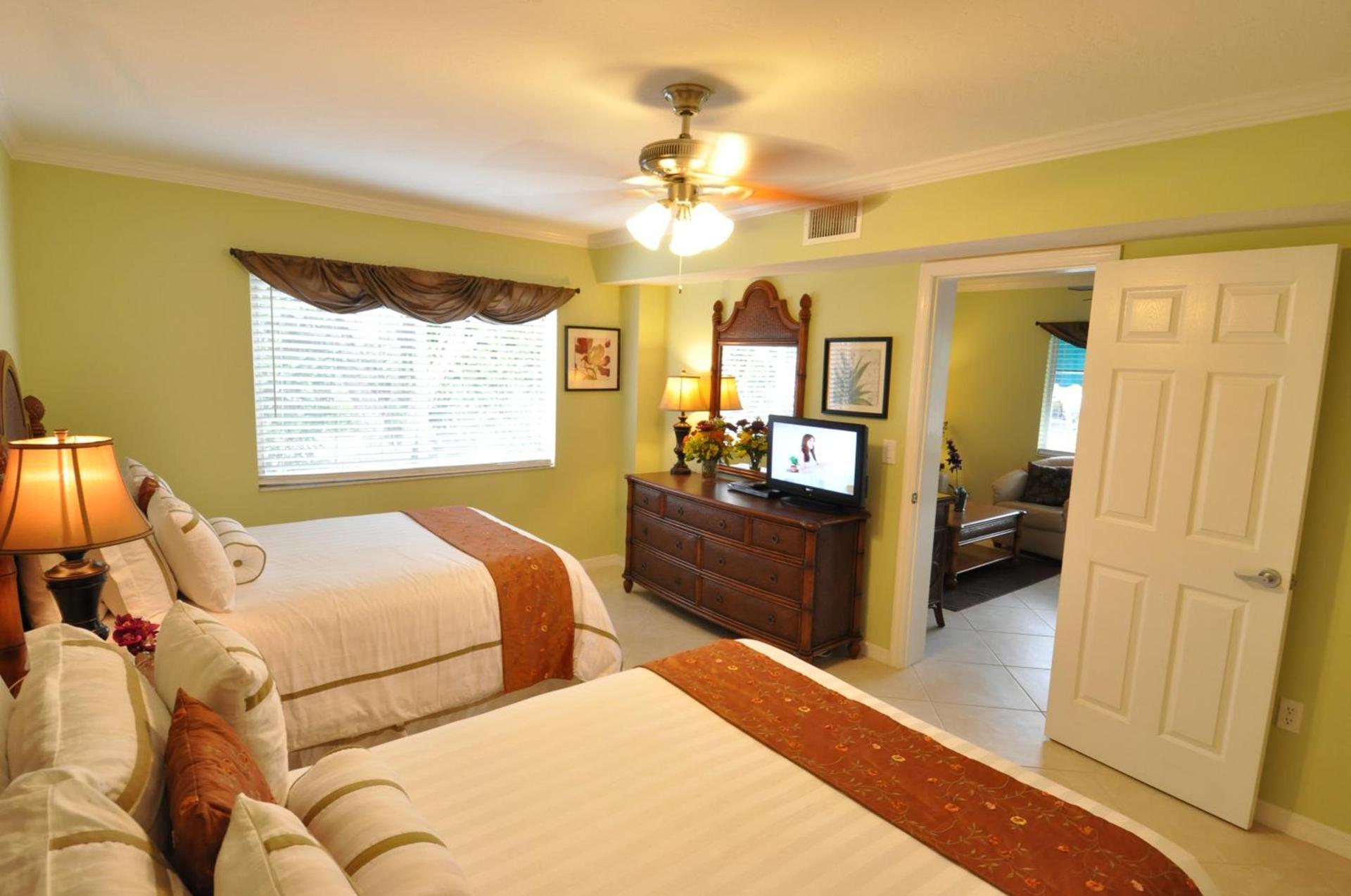 Tropical Beach Resorts - Sarasota photo 57