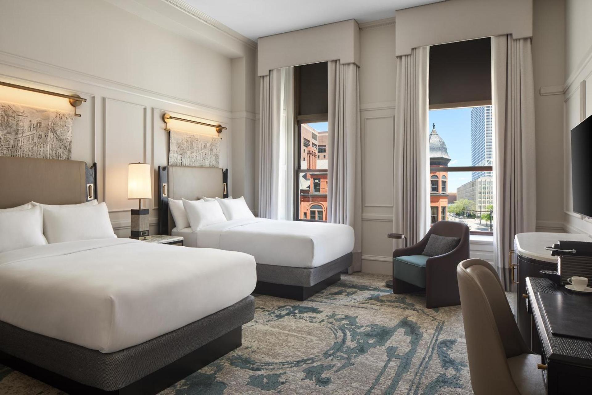 The Pfister Hotel photo 4