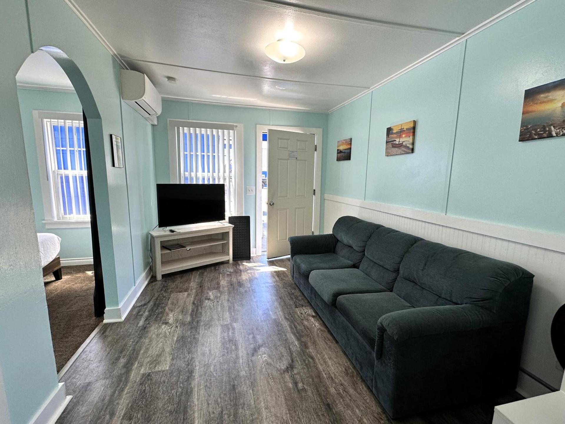 The Anchorage Motel photo 2