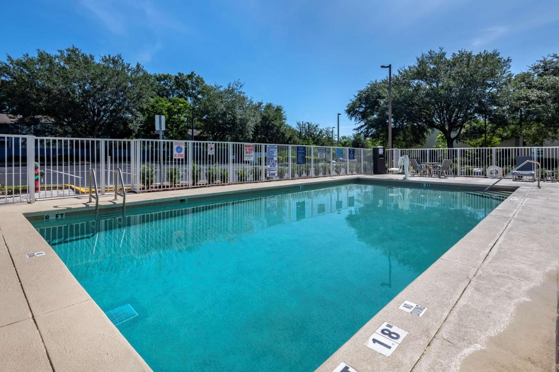 Best Western Plus Orlando East - UCF Area photo 4