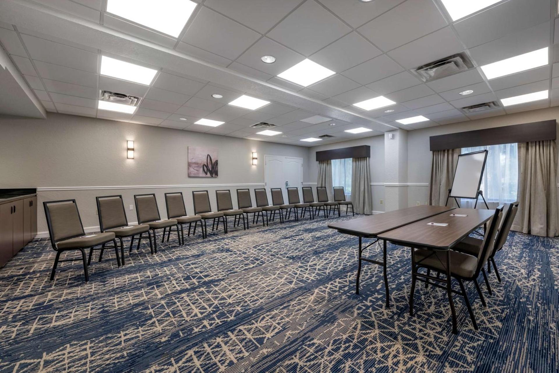 Best Western Plus Orlando East - UCF Area photo 8