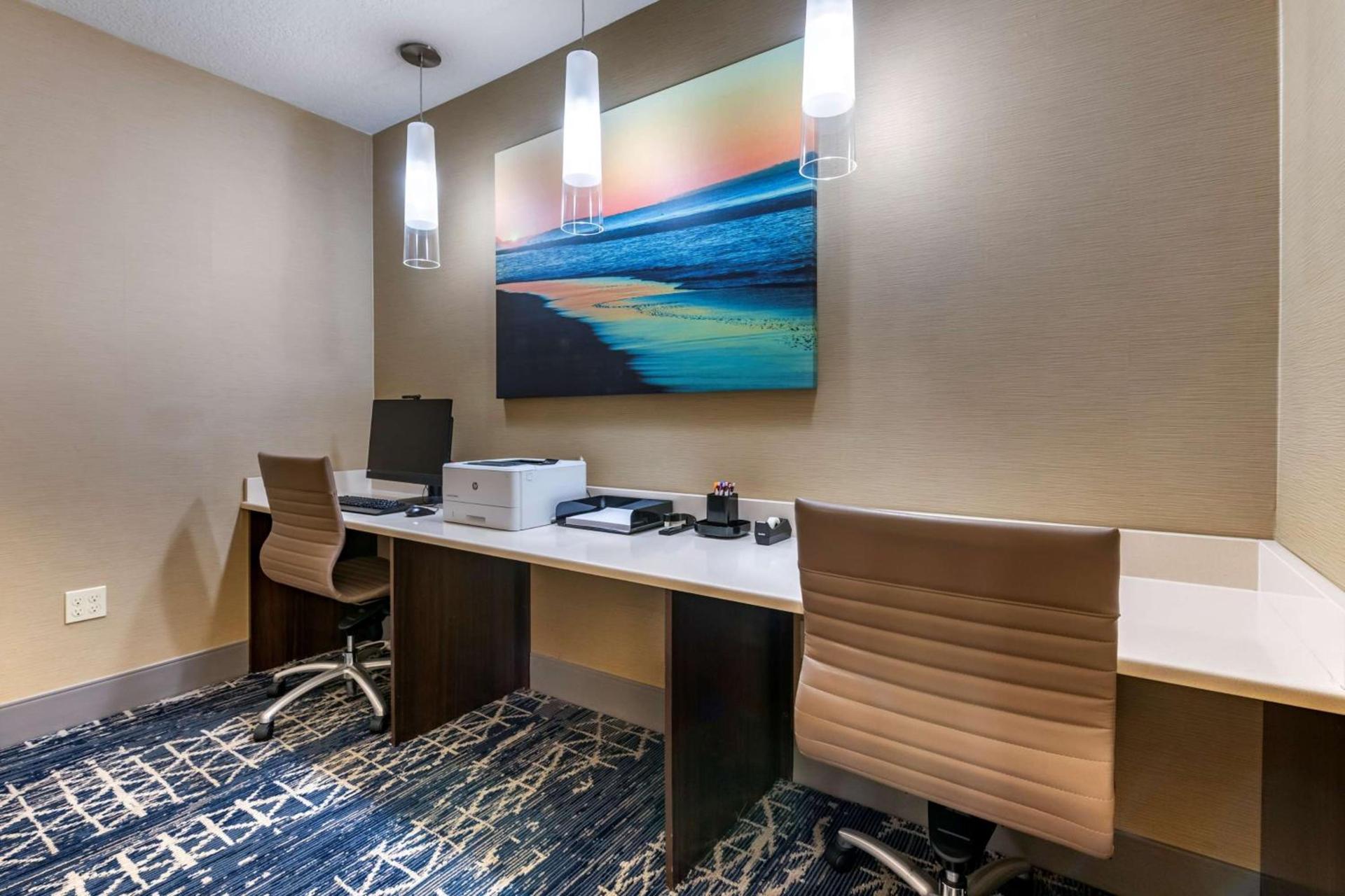 Best Western Plus Orlando East - UCF Area photo 18