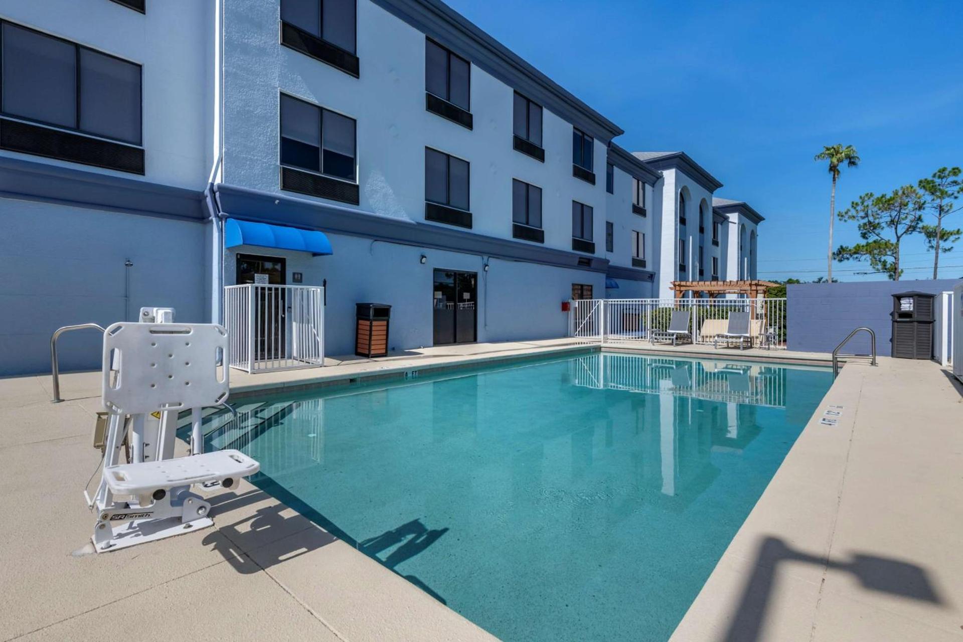 Best Western Plus Orlando East - UCF Area photo 24