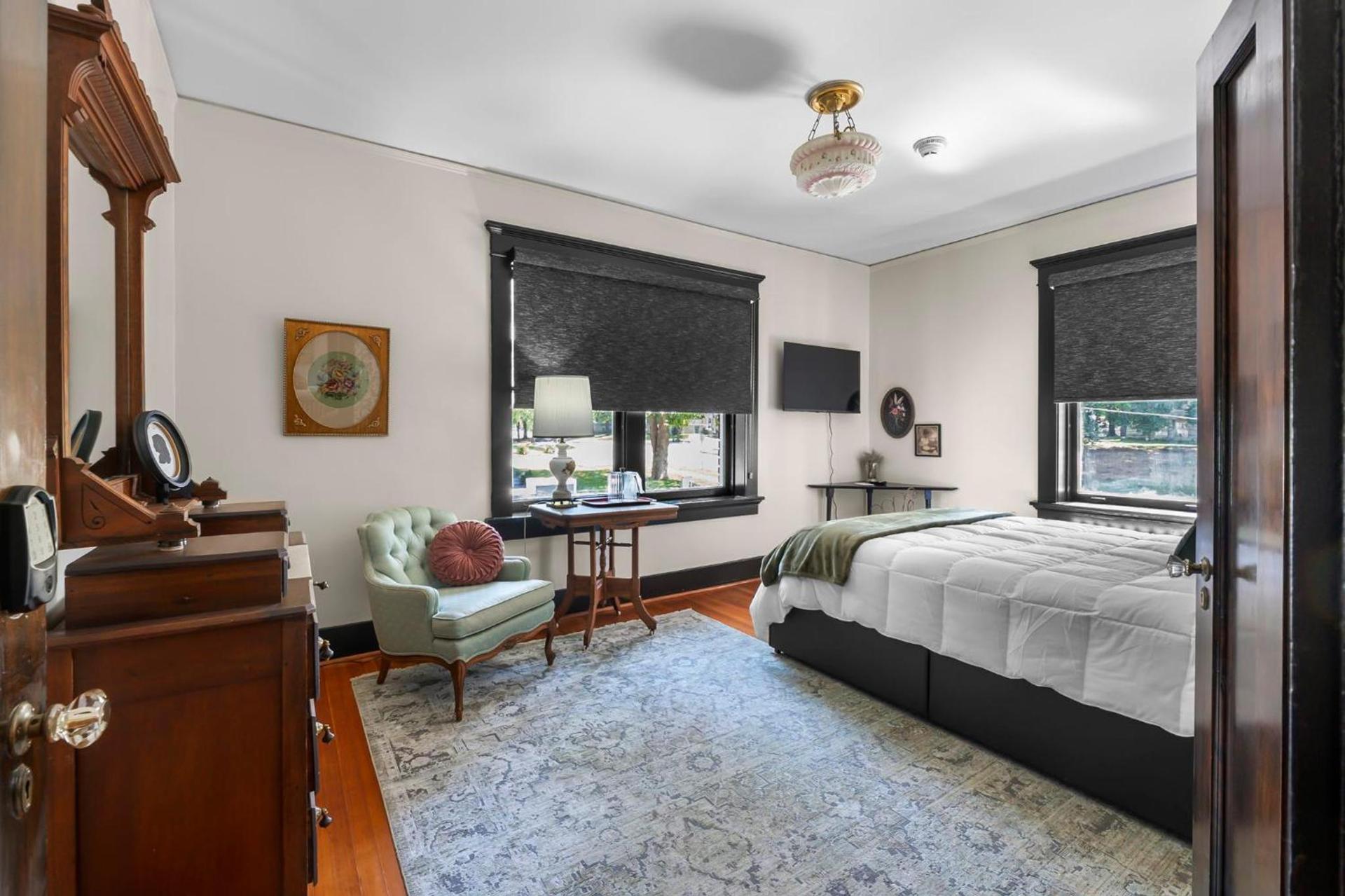 Rockwood Inn photo 37