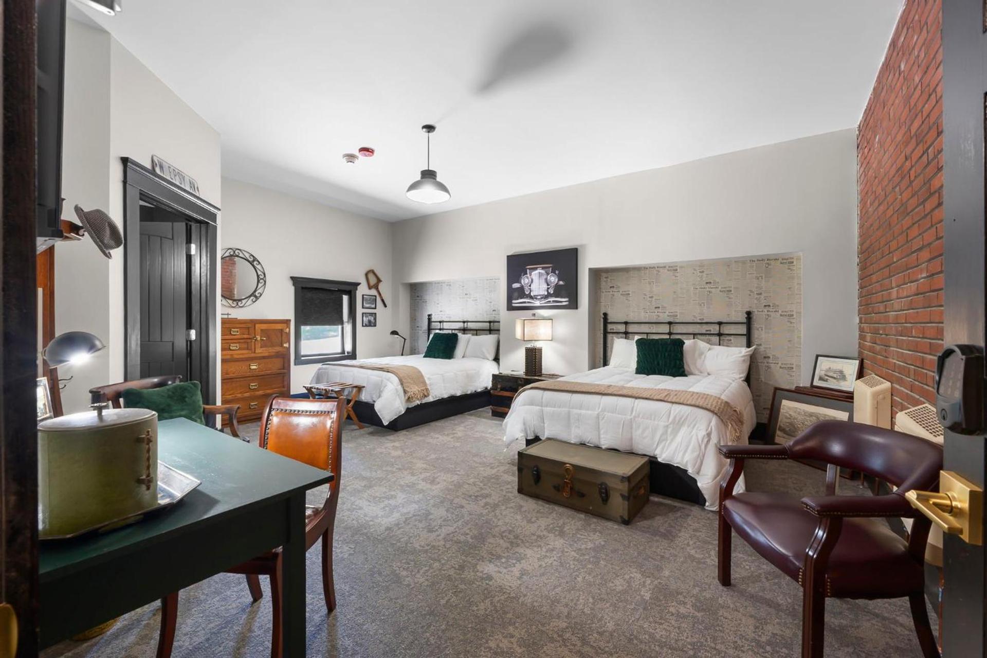 Rockwood Inn photo 49