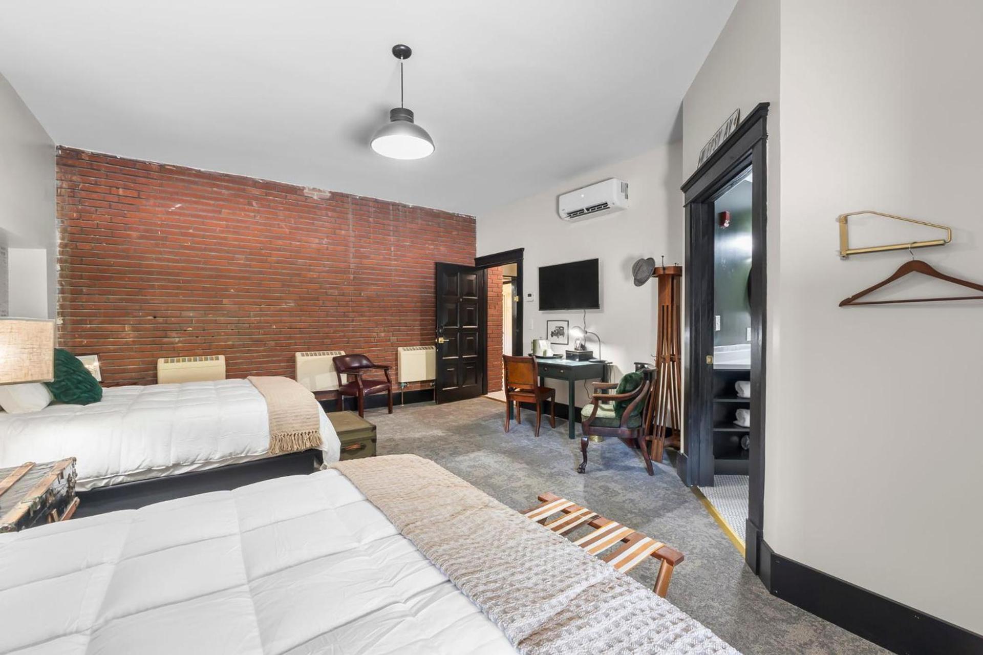 Rockwood Inn photo 50