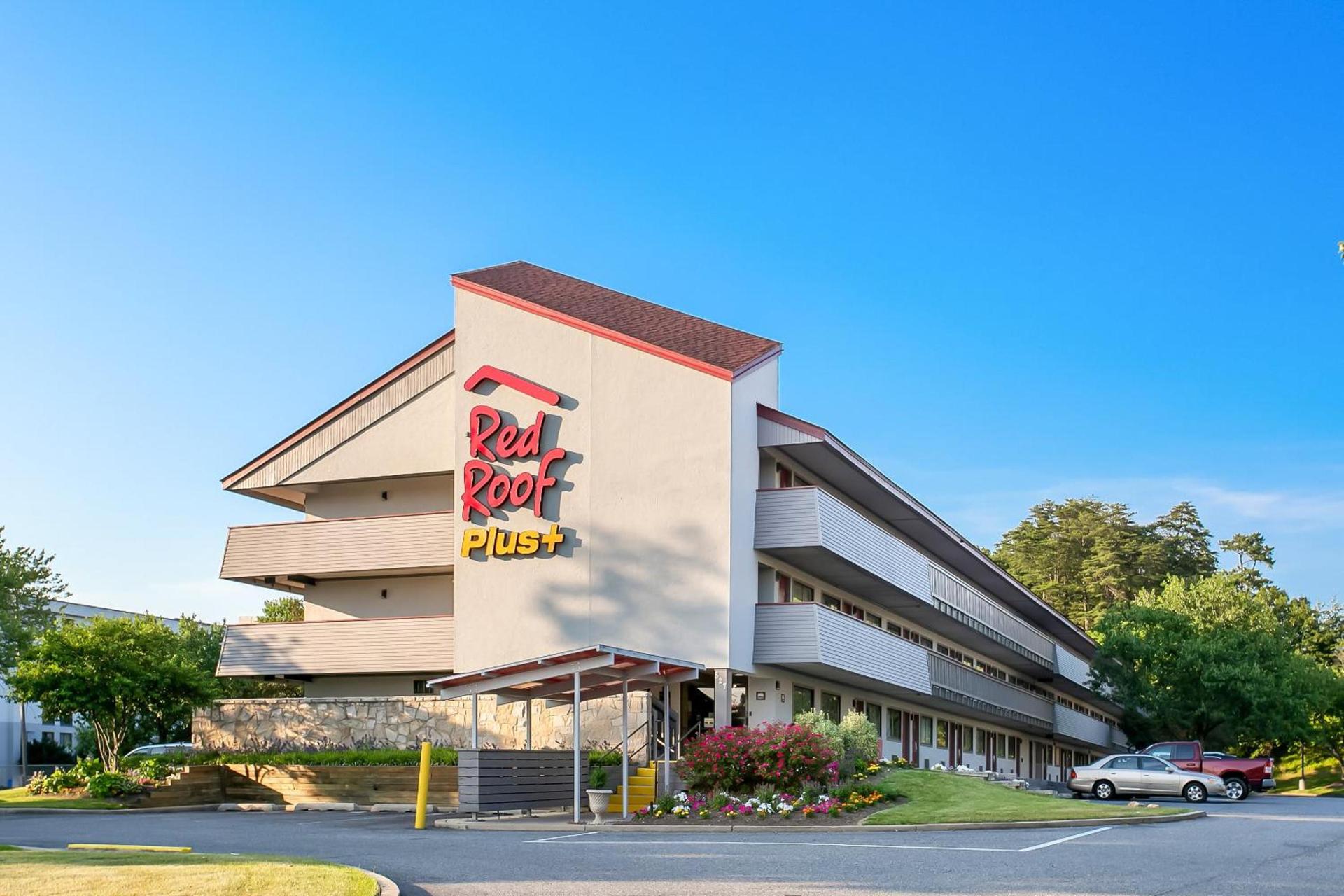 Red Roof Inn PLUS+ Baltimore-Washington DC/BWI Airport photo 4