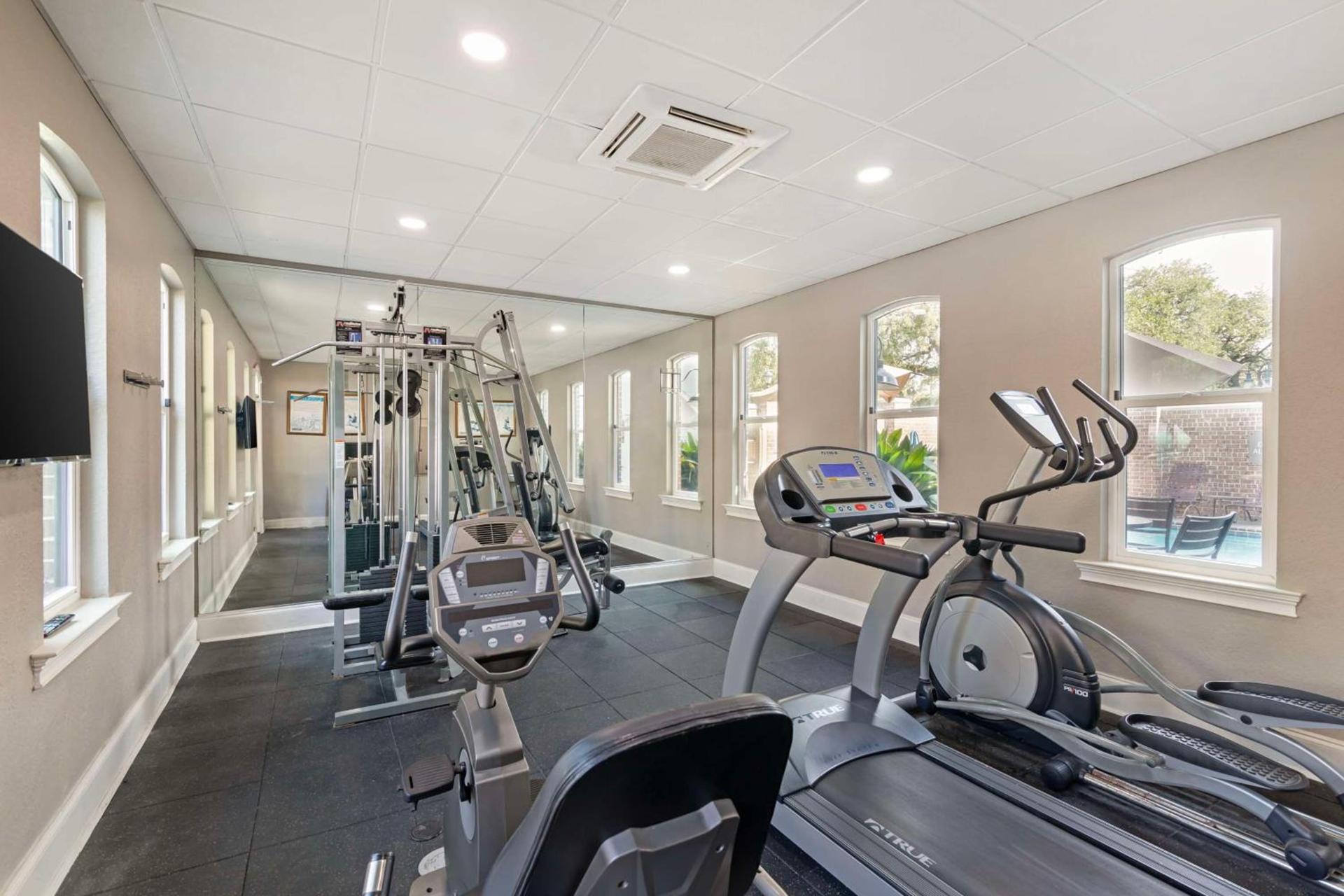 Best Western Savannah Historic District photo 4