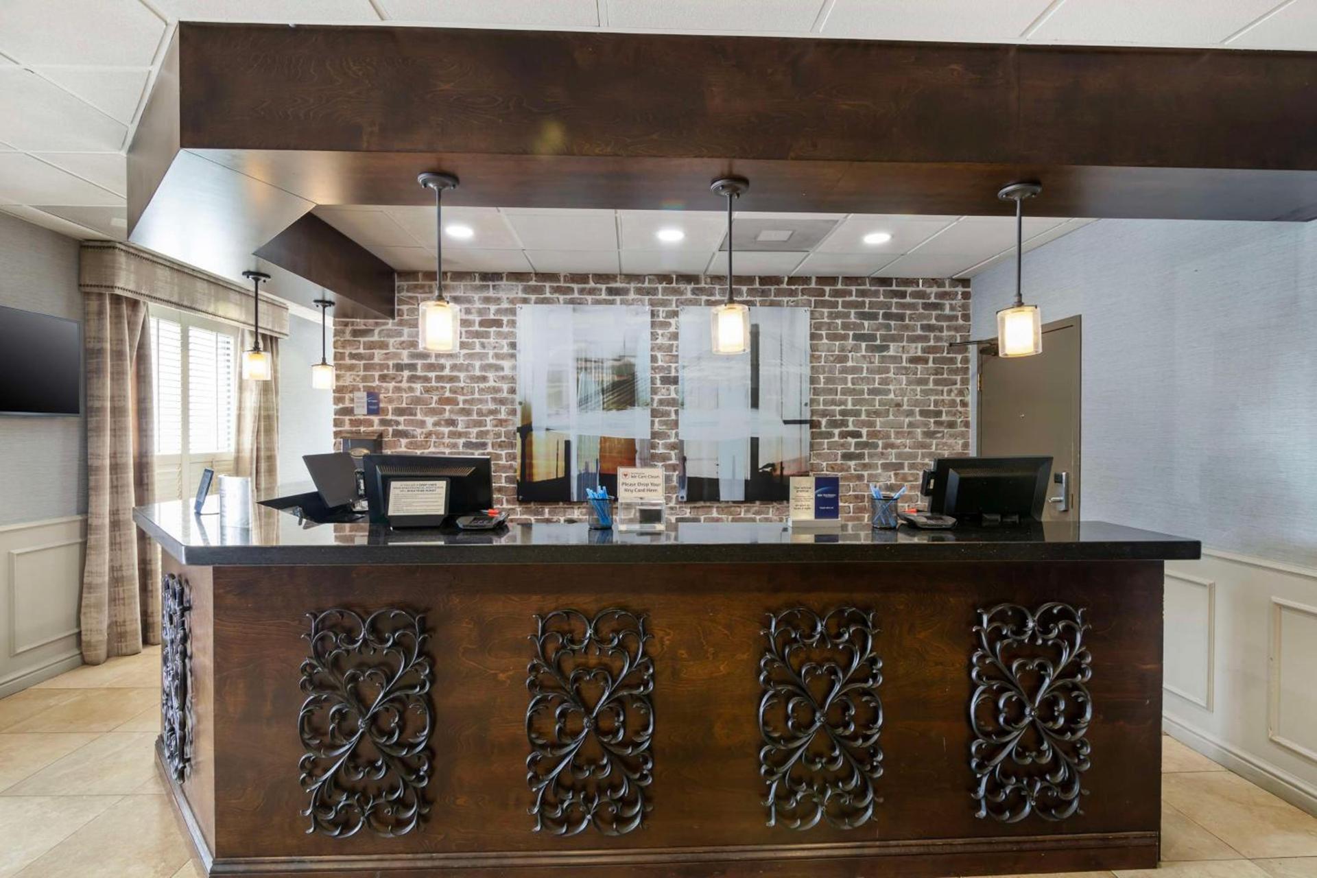 Best Western Savannah Historic District photo 11