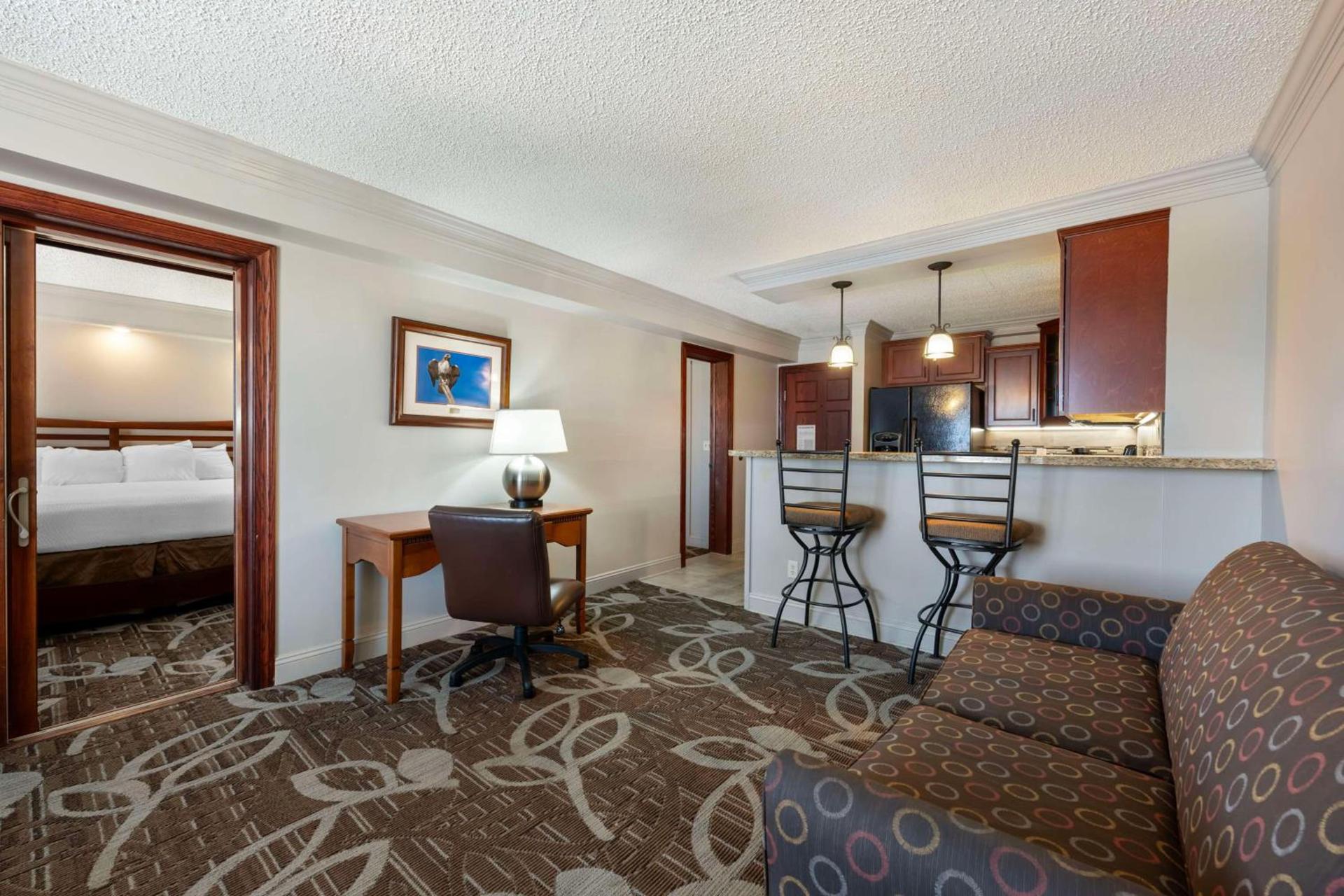 Best Western Plus Mid Nebraska Inn & Suites photo 2