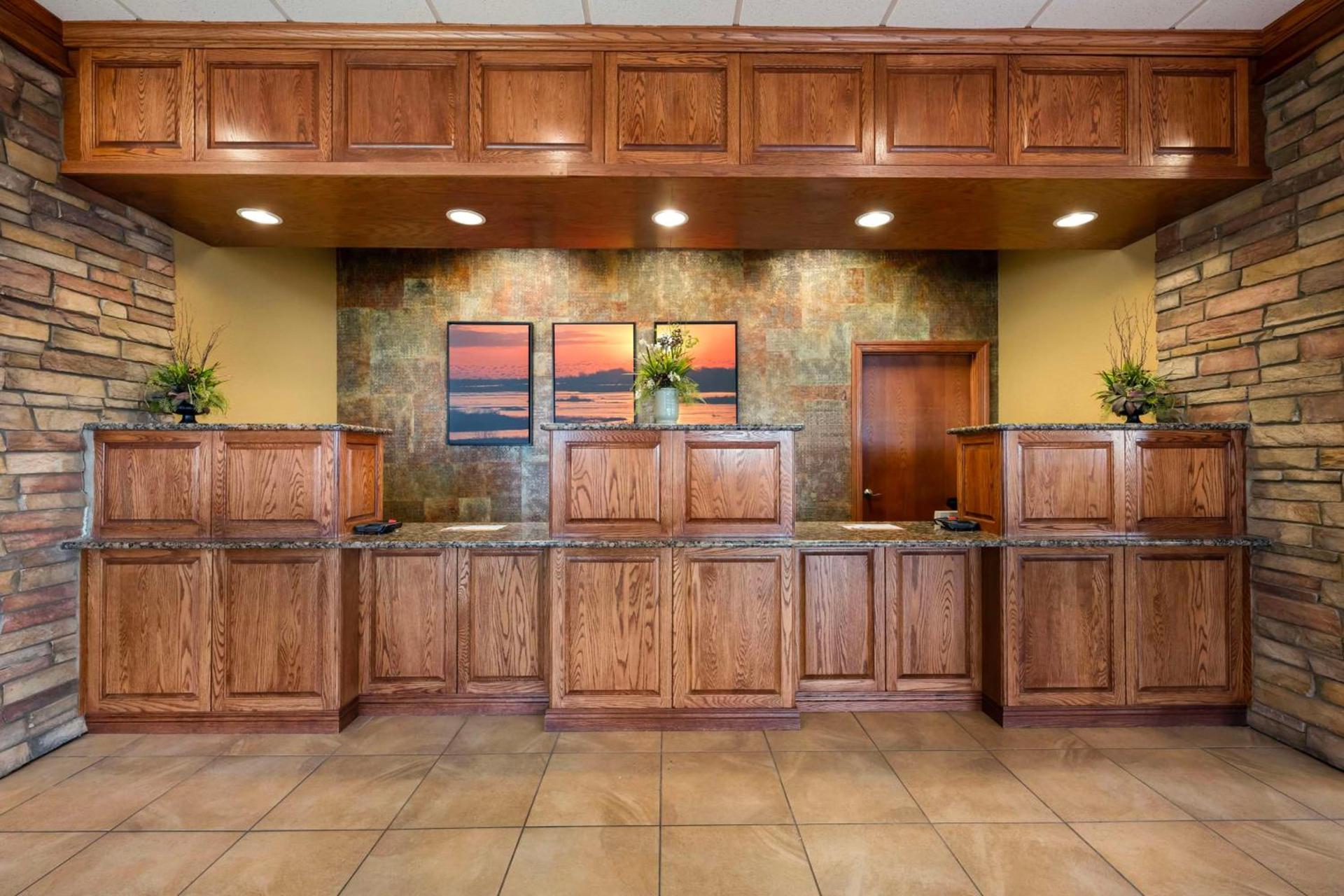 Best Western Plus Mid Nebraska Inn & Suites photo 12