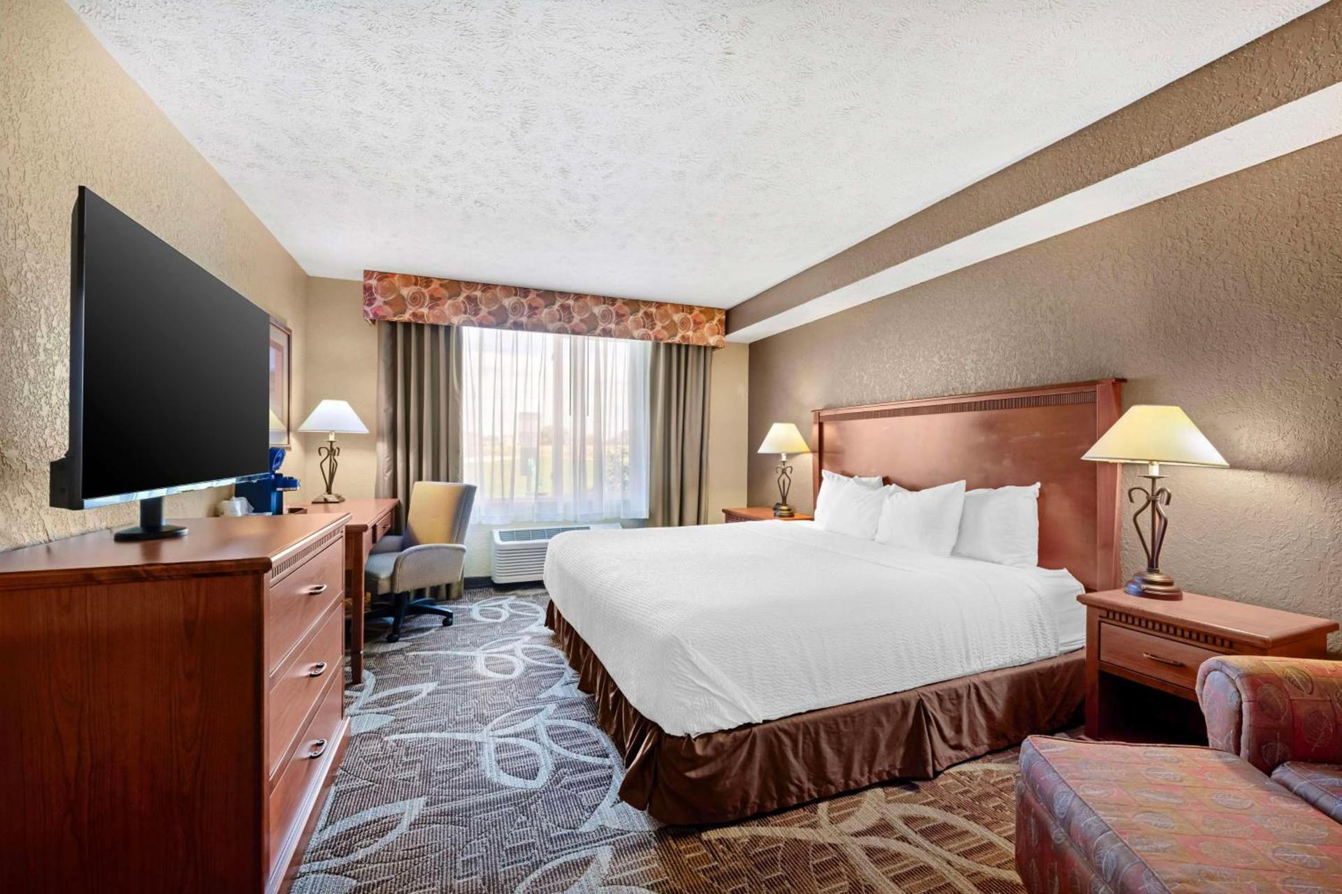 Best Western Plus Mid Nebraska Inn & Suites photo 14