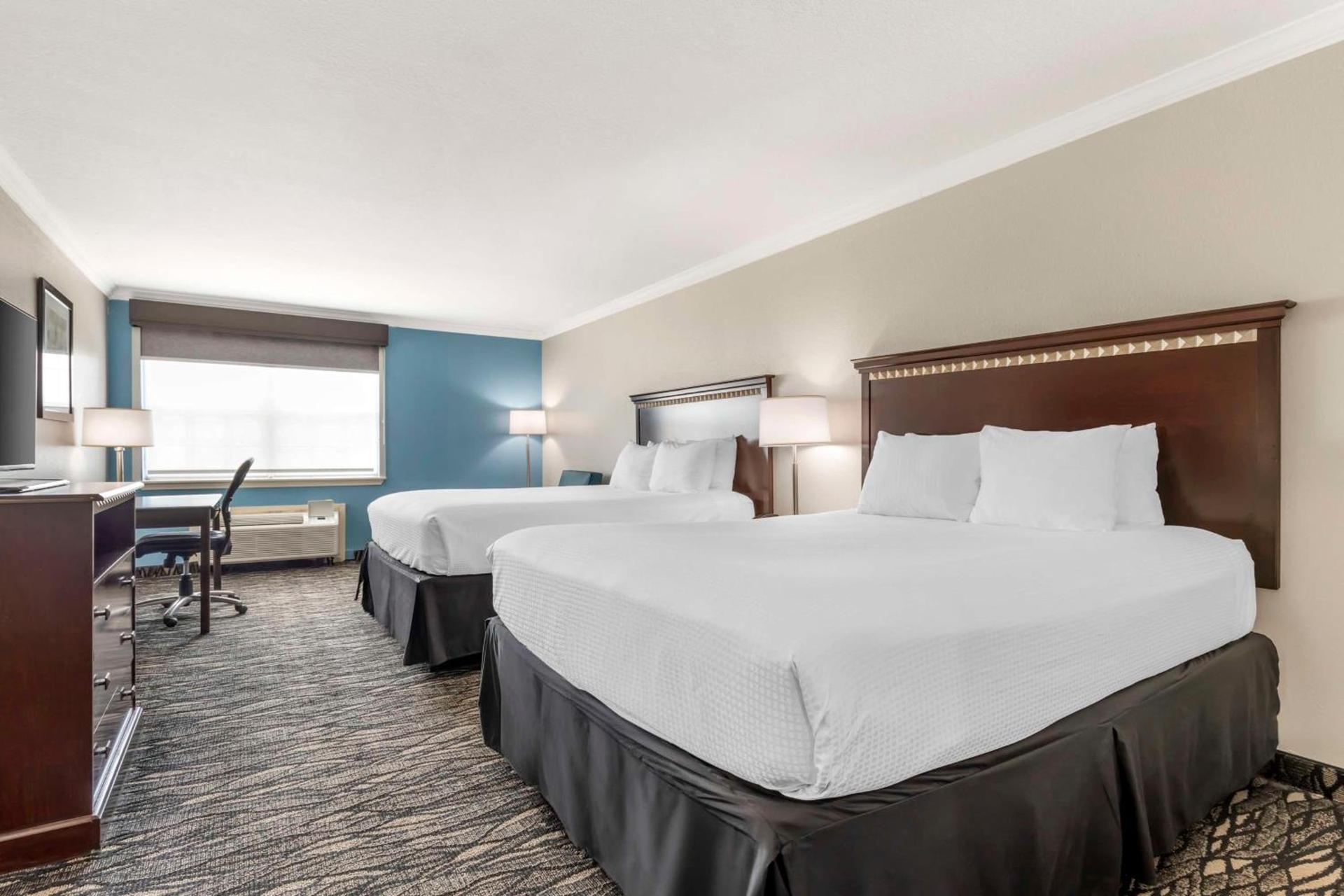 Best Western Plus Lake Worth Inn & Suites photo 8