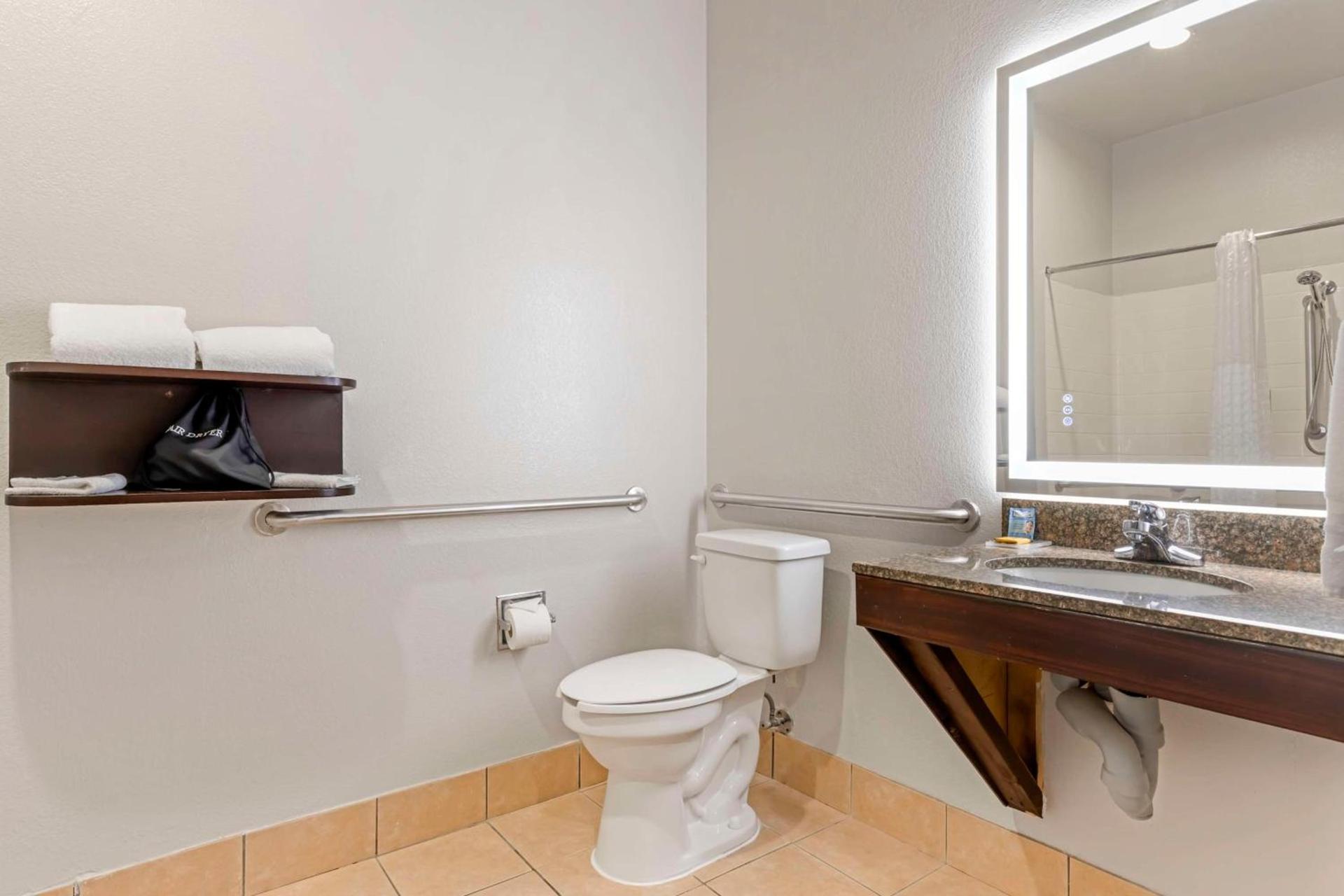 Best Western Plus Lake Worth Inn & Suites photo 29