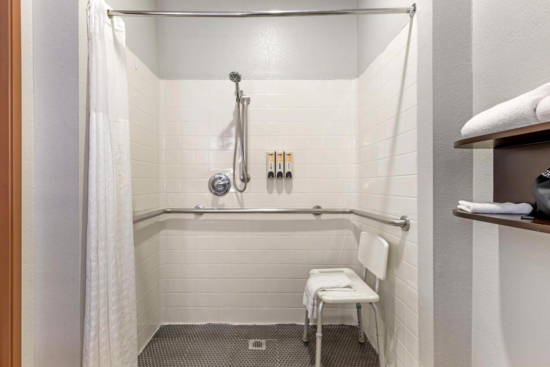 Best Western Plus Lake Worth Inn & Suites photo 30