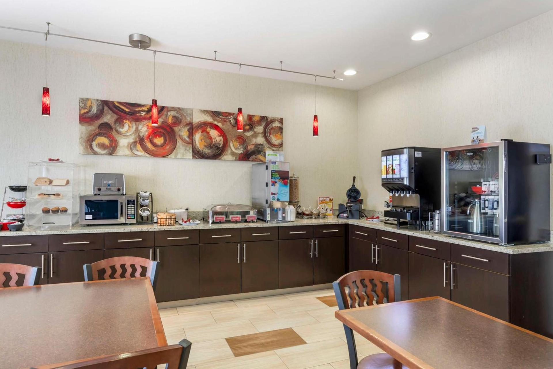 Best Western Plus Lake Worth Inn & Suites photo 36