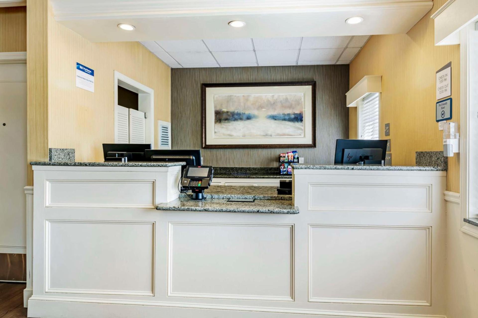 Best Western Springfield Hotel photo 2