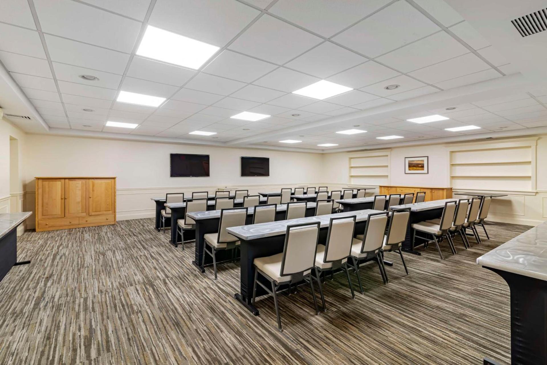Best Western Springfield Hotel photo 18