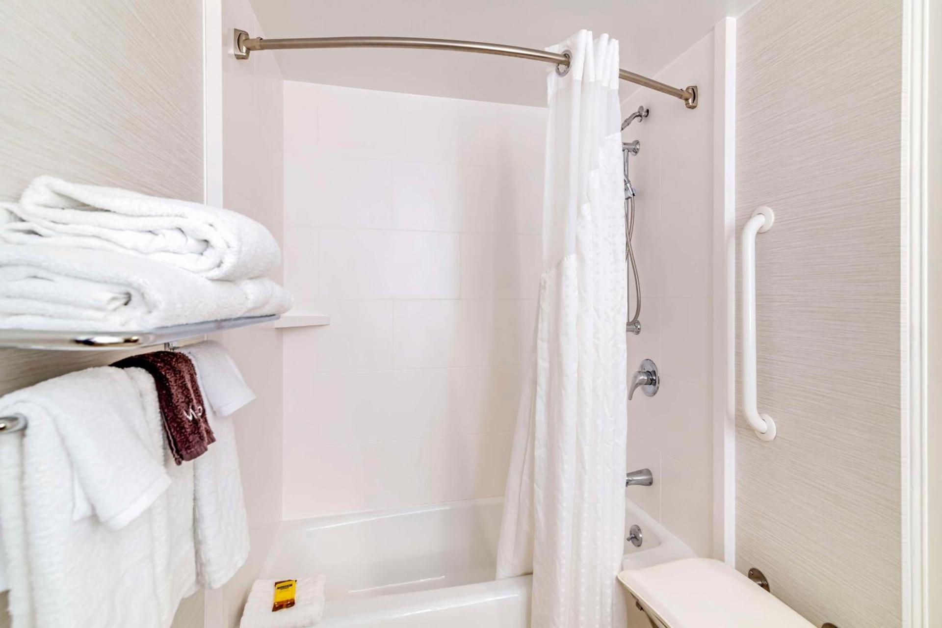 Best Western Springfield Hotel photo 25