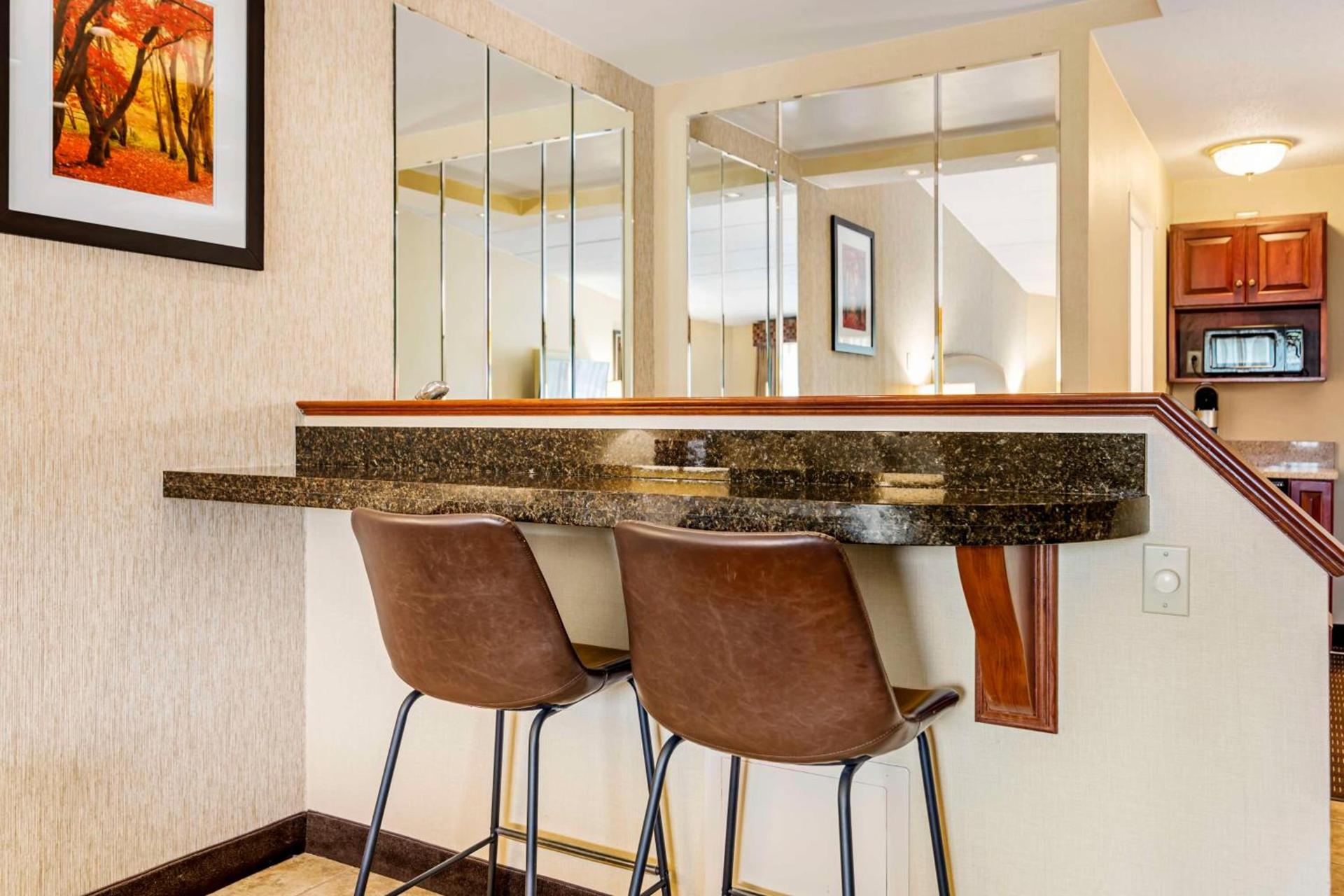 Best Western Springfield Hotel photo 35