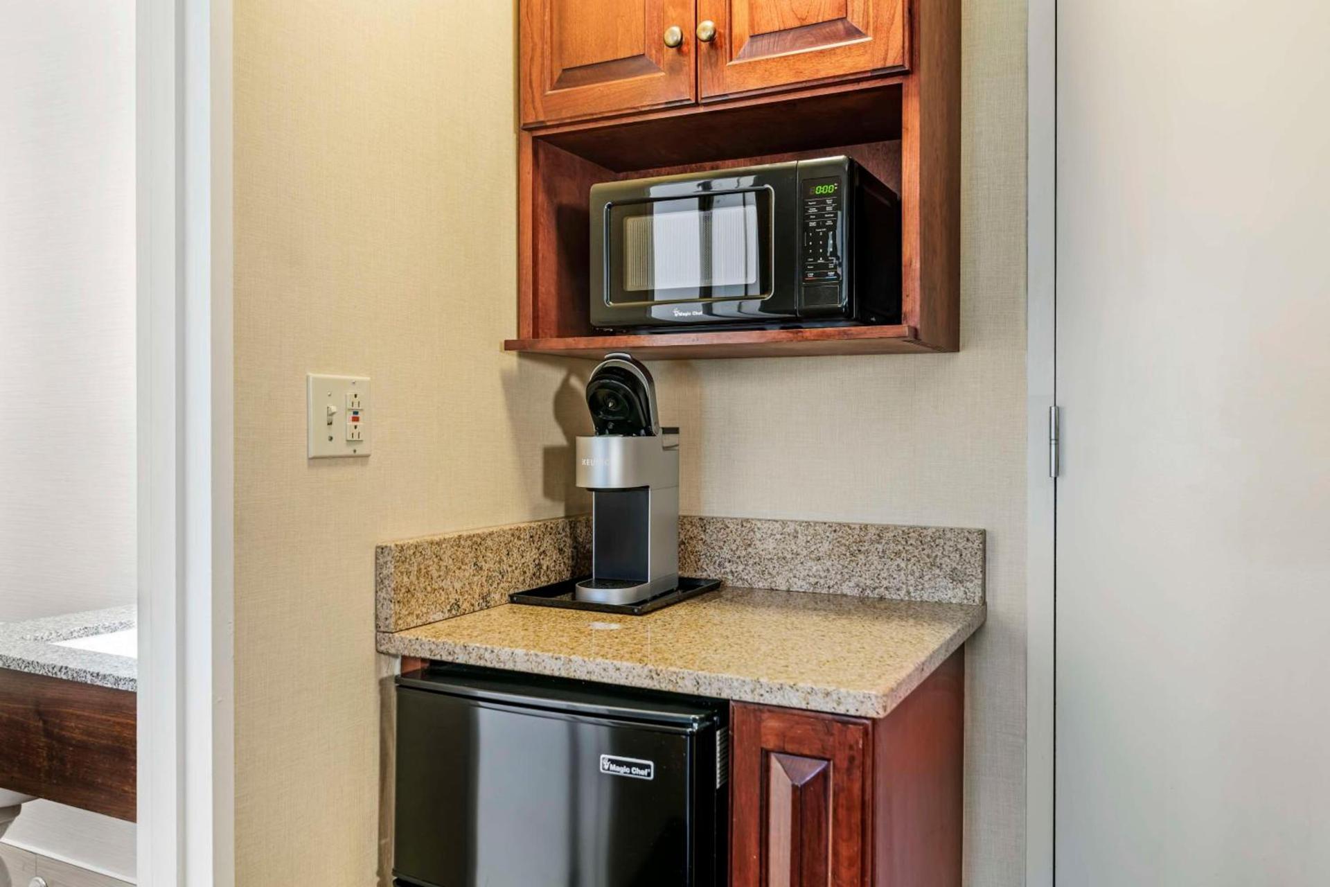 Best Western Springfield Hotel photo 36