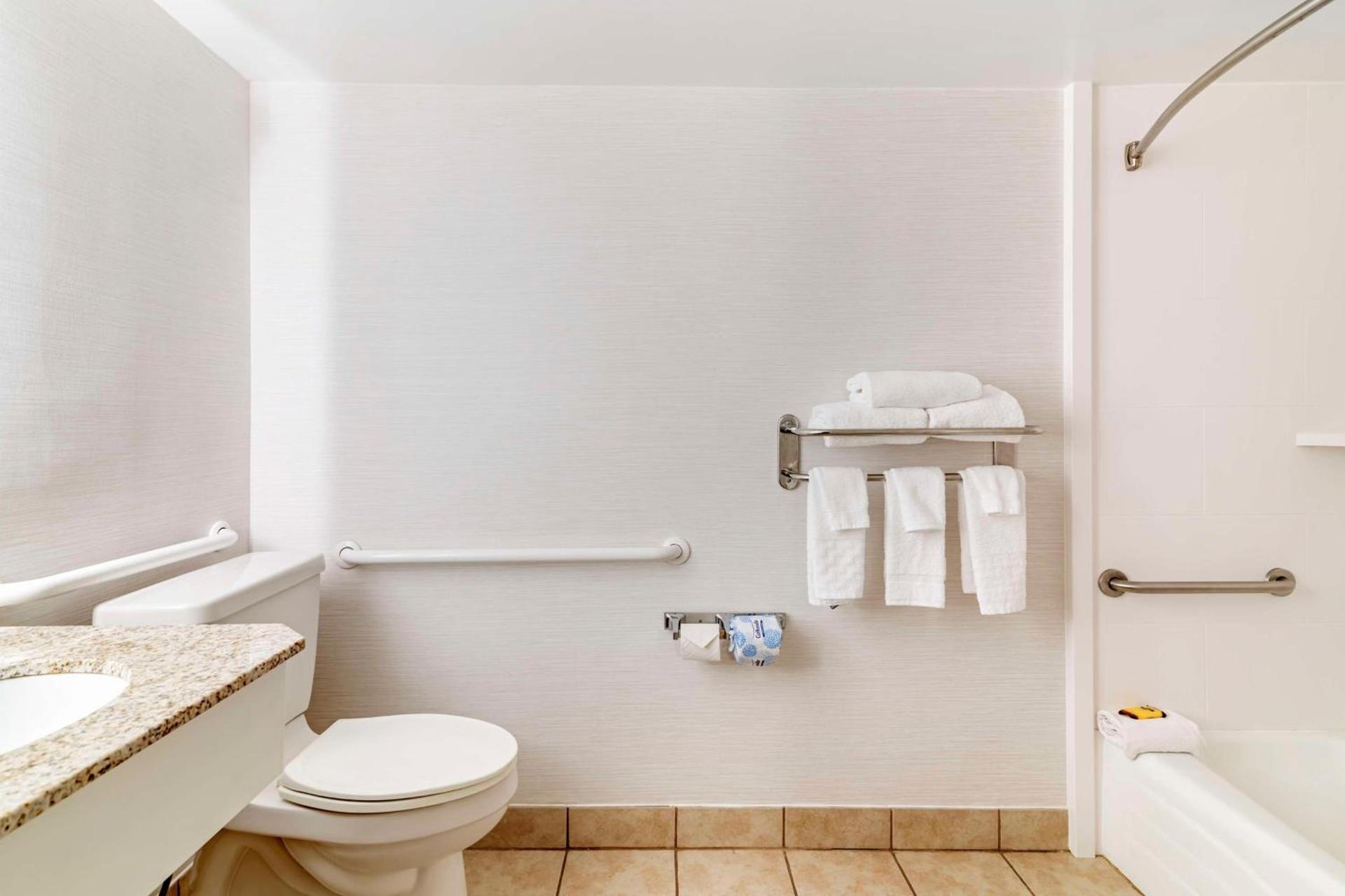 Best Western Springfield Hotel photo 37