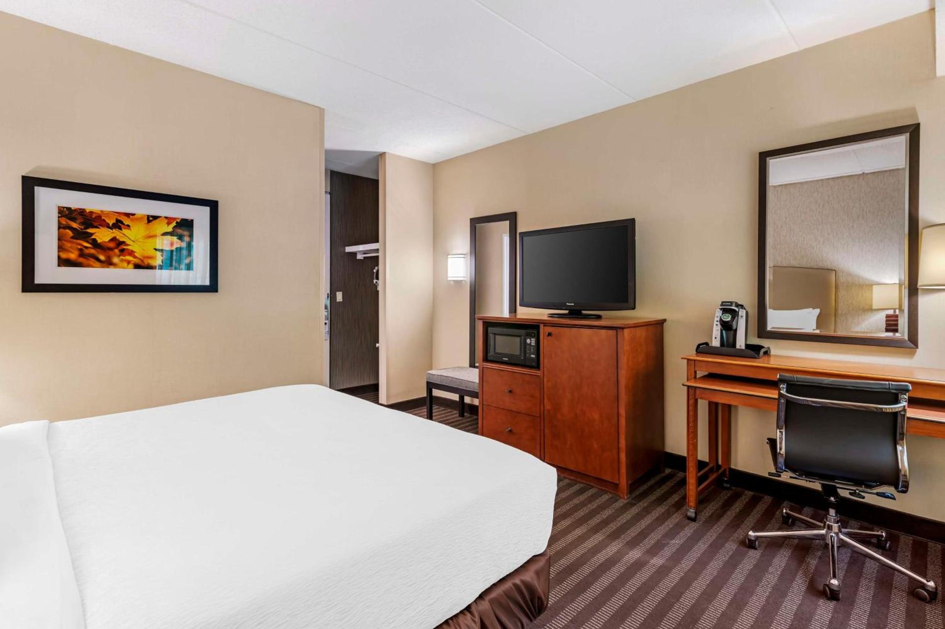Best Western Springfield Hotel photo 44