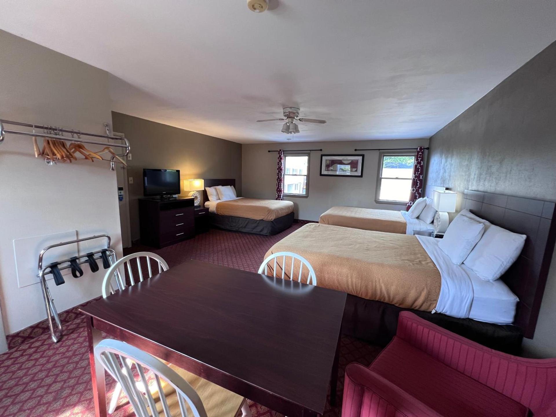 Rodeway Inn & Suites Hershey Chocolate Avenue photo 50
