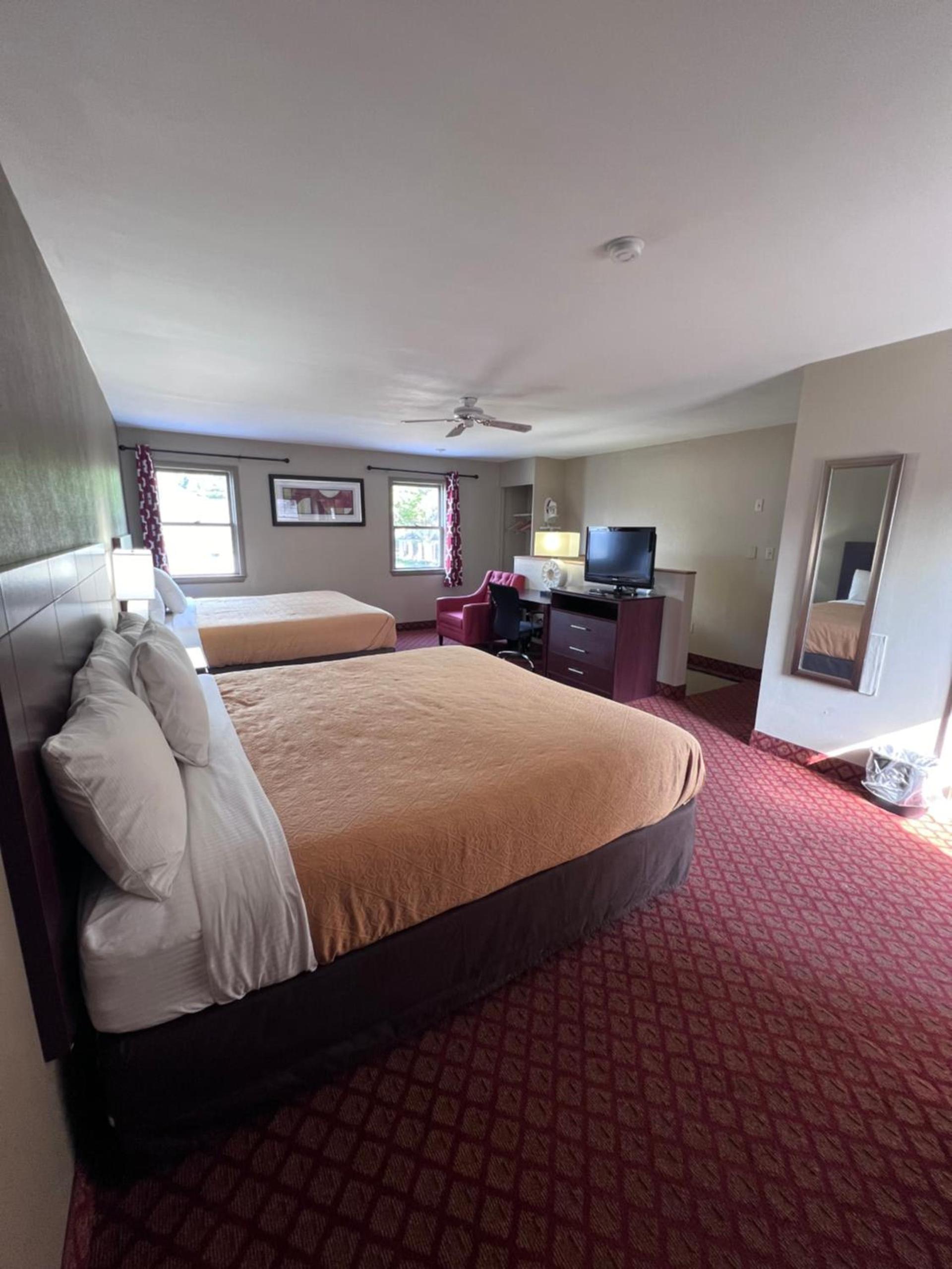 Rodeway Inn & Suites Hershey Chocolate Avenue photo 54
