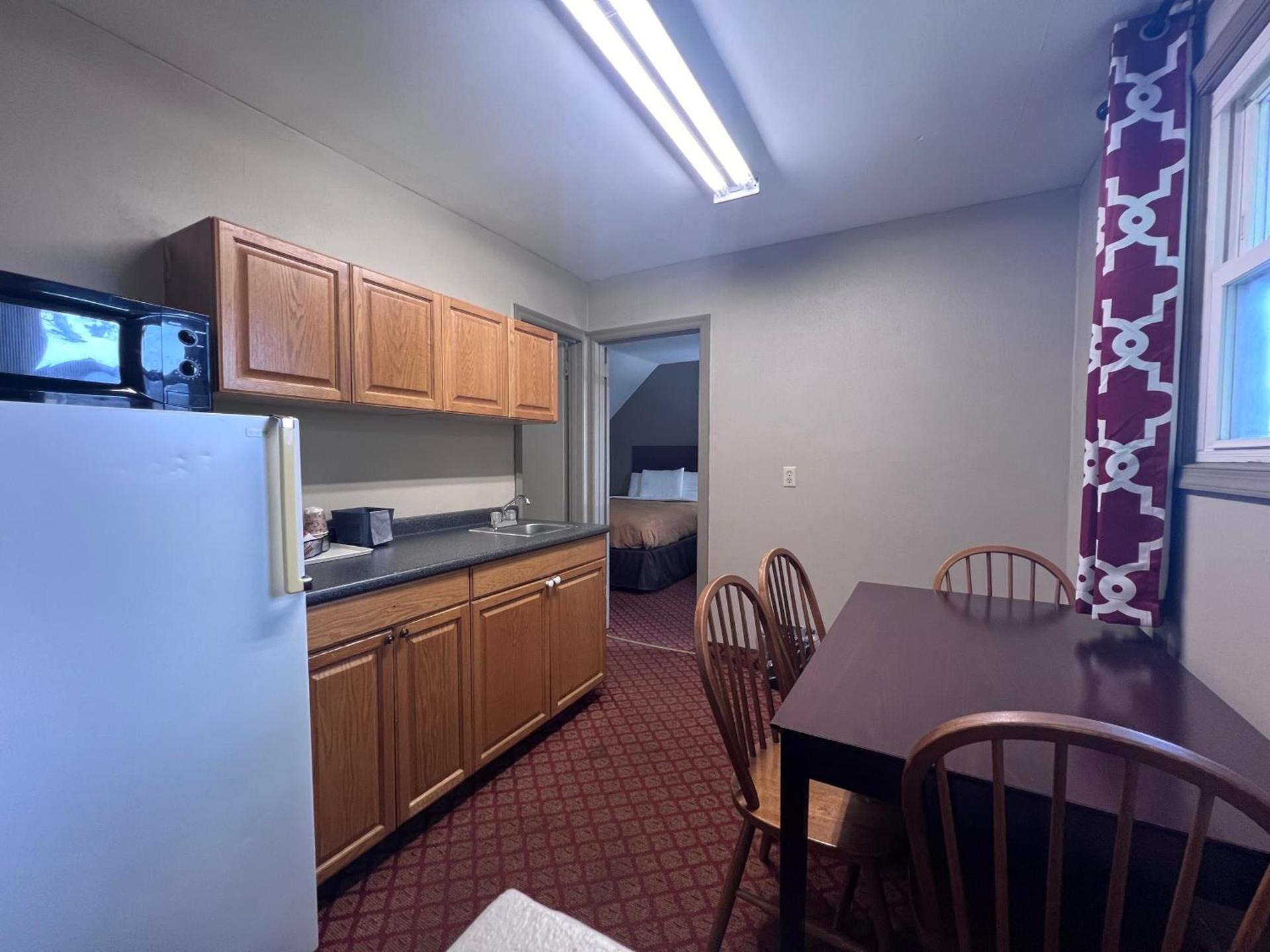 Rodeway Inn & Suites Hershey Chocolate Avenue photo 58